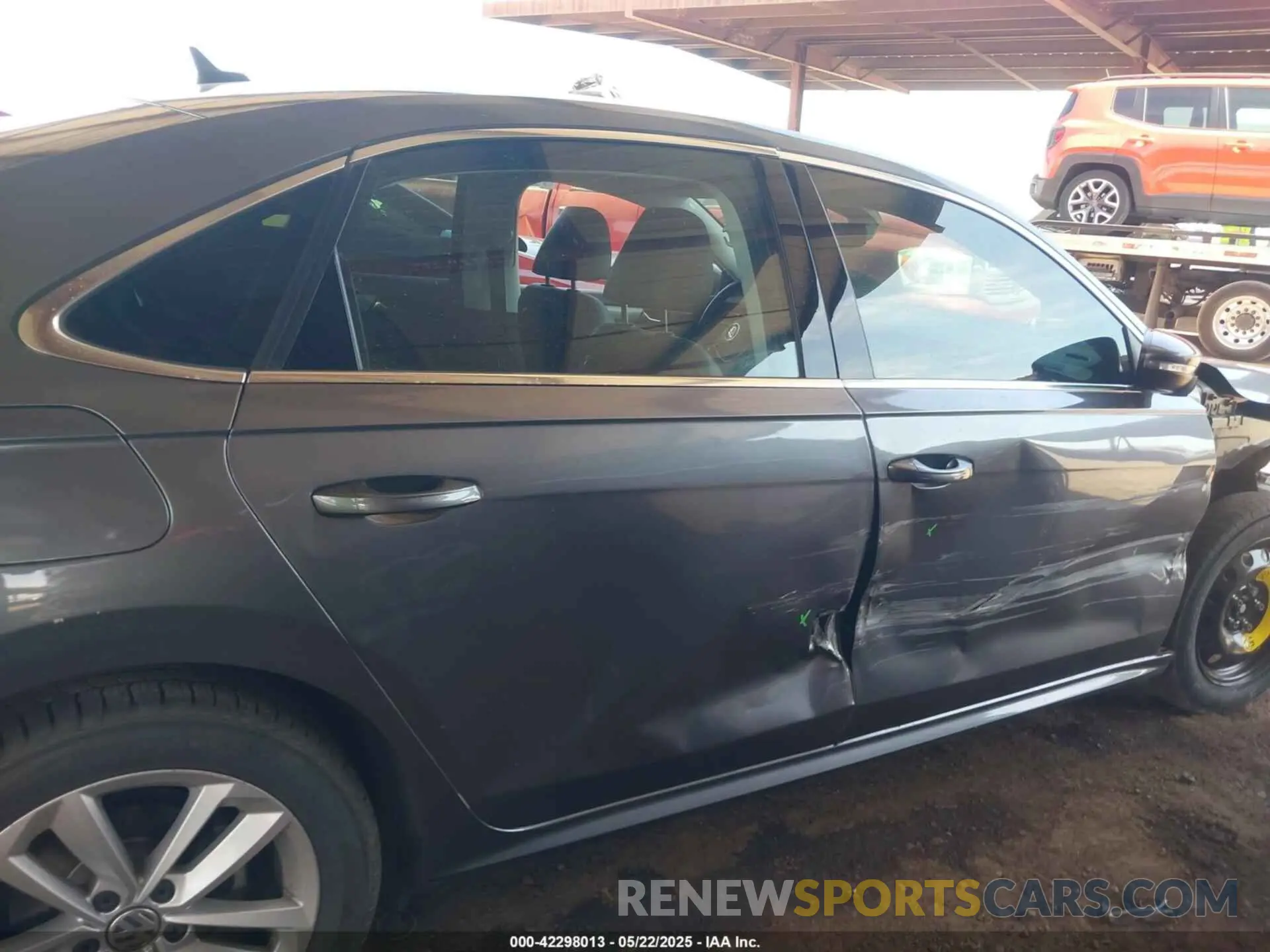 14 Photograph of a damaged car 1VWSA7A30LC022121 VOLKSWAGEN PASSAT 2020