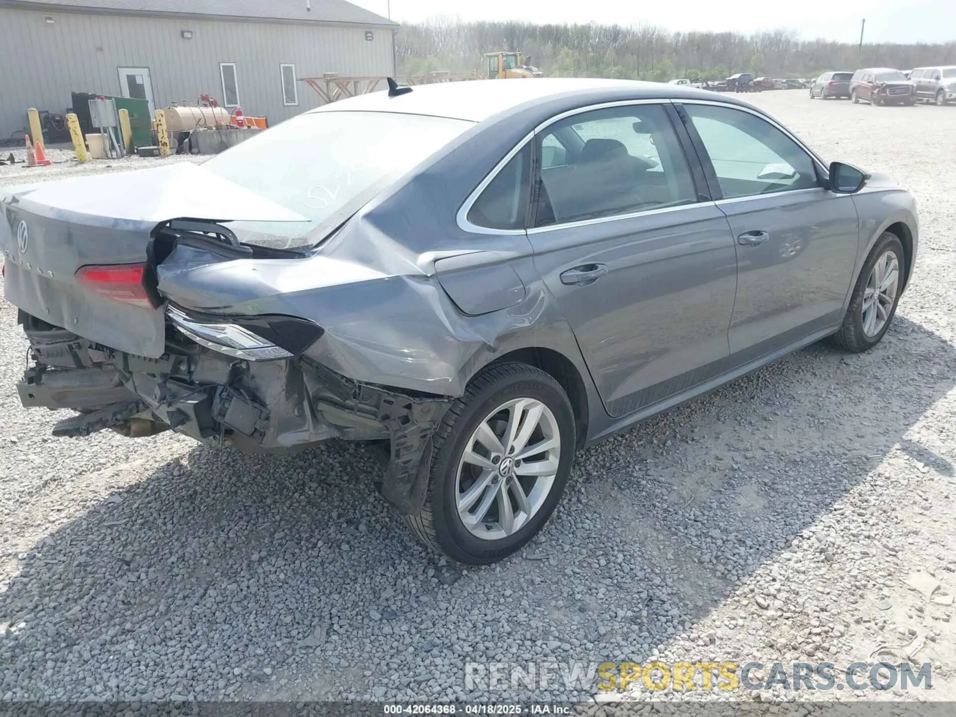4 Фотография поврежденного автомобиля 1VWSA7A34LC023689 VOLKSWAGEN PASSAT 2020
