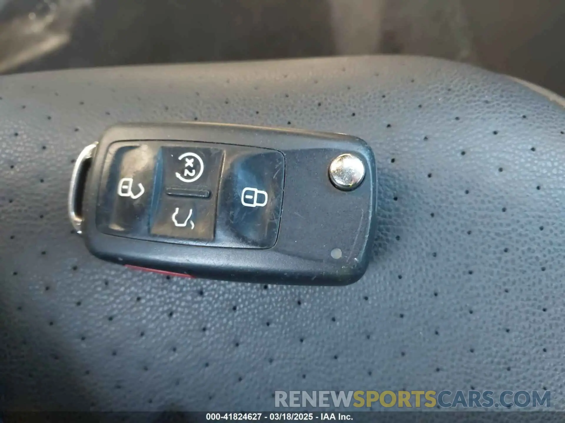 11 Фотография поврежденного автомобиля 1VWSA7A37LC009737 VOLKSWAGEN PASSAT 2020
