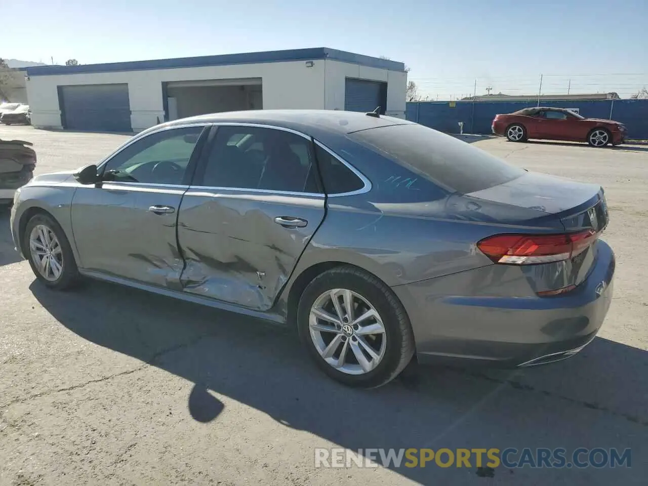 2 Фотография поврежденного автомобиля 1VWSA7A37LC017725 VOLKSWAGEN PASSAT 2020