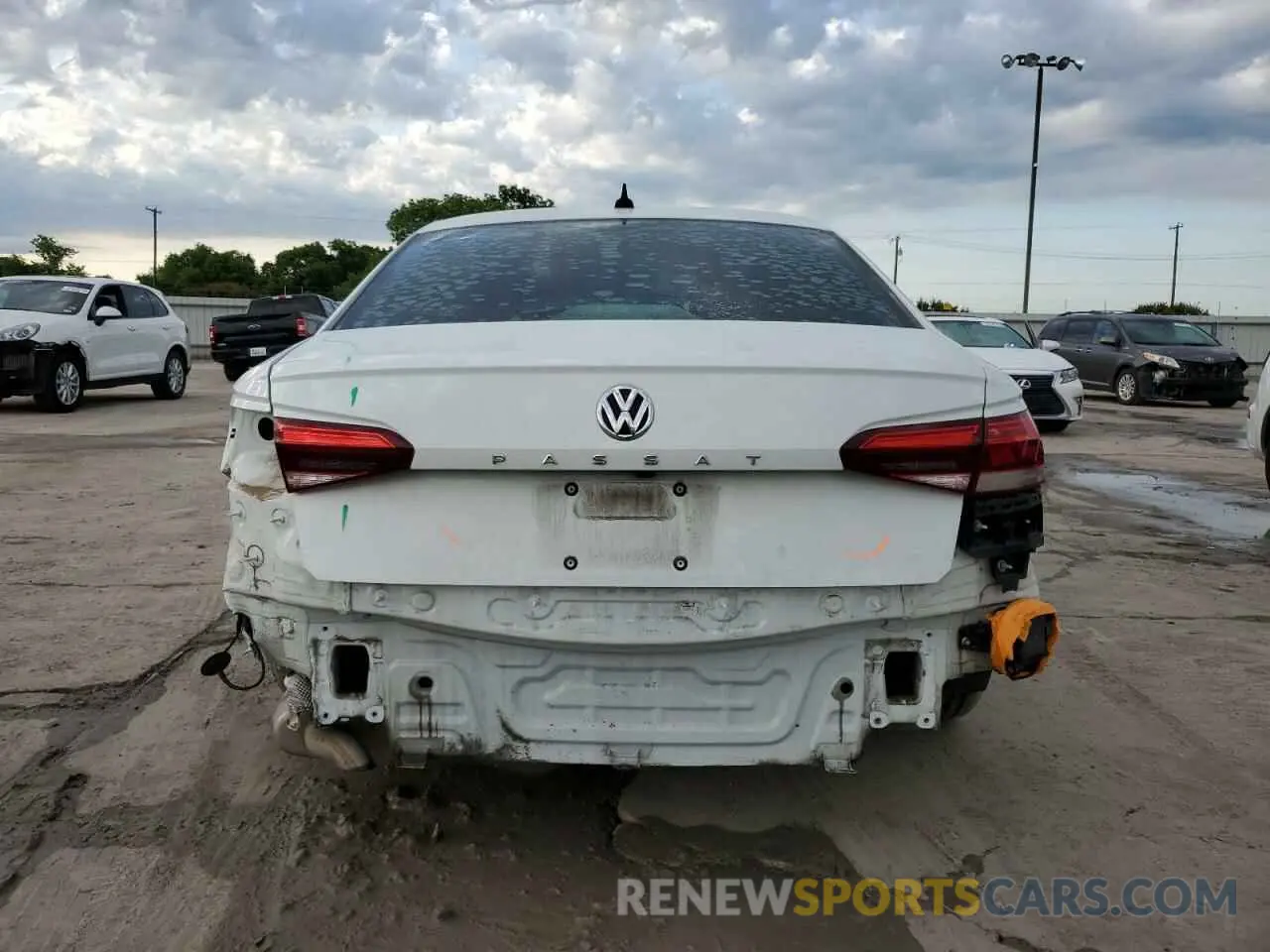 6 Photograph of a damaged car 1VWSA7A38LC016633 VOLKSWAGEN PASSAT 2020