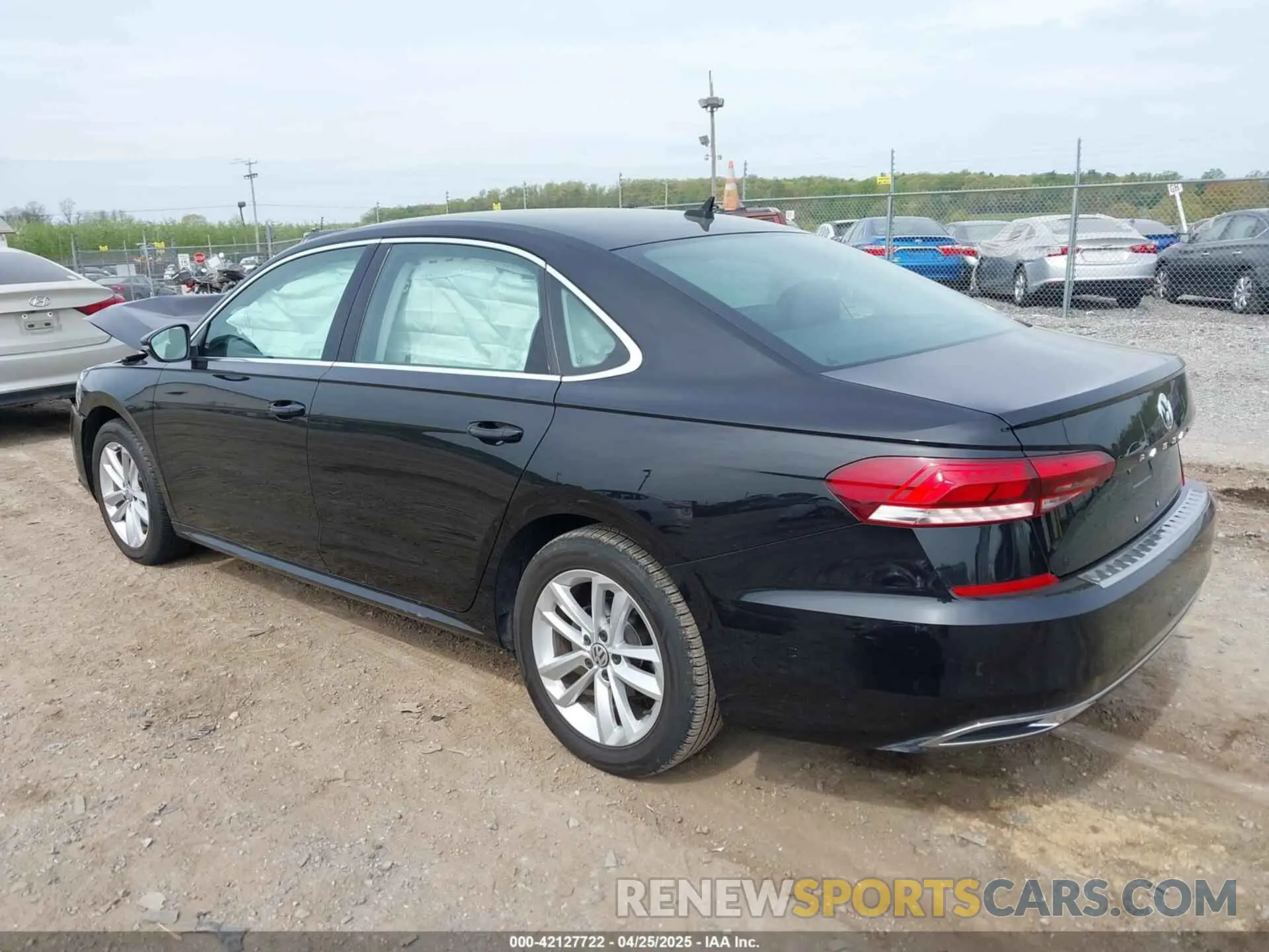 3 Фотография поврежденного автомобиля 1VWWA7A30LC013193 VOLKSWAGEN PASSAT 2020