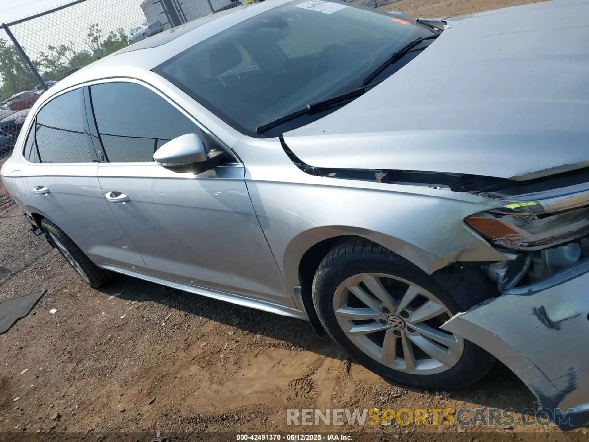 13 Фотография поврежденного автомобиля 1VWWA7A32LC012403 VOLKSWAGEN PASSAT 2020