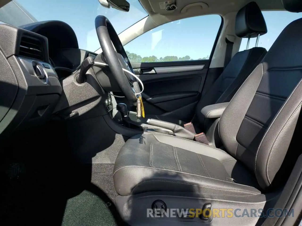 7 Photograph of a damaged car 1VWWA7A37LC004989 VOLKSWAGEN PASSAT 2020