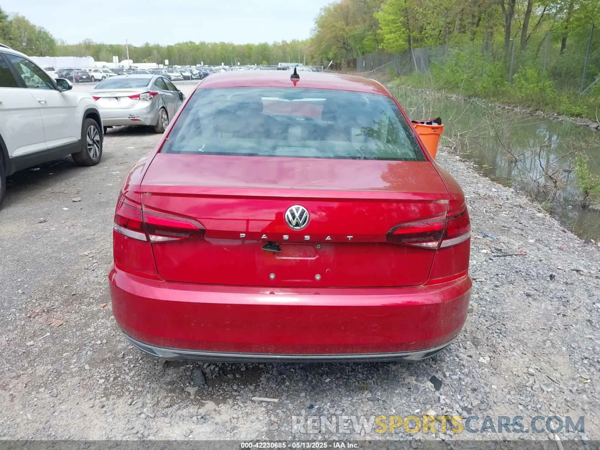 17 Photograph of a damaged car 1VWAA7A32MC015846 VOLKSWAGEN PASSAT 2021