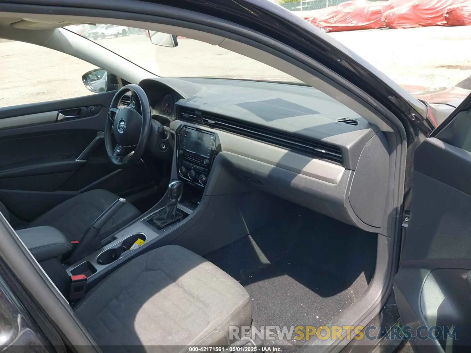 5 Фотография поврежденного автомобиля 1VWAA7A33MC005648 VOLKSWAGEN PASSAT 2021