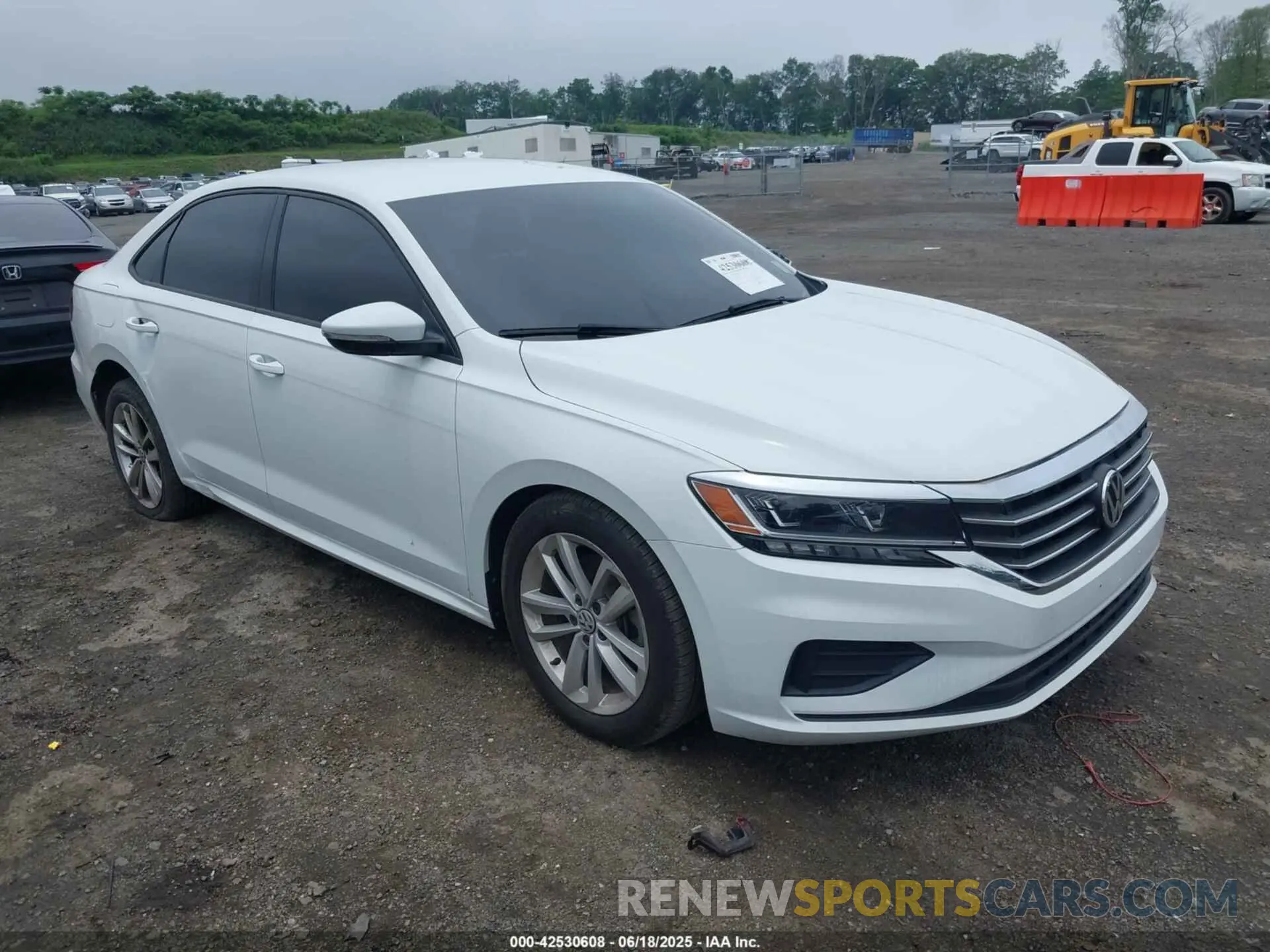 1 Фотография поврежденного автомобиля 1VWAA7A33MC014365 VOLKSWAGEN PASSAT 2021