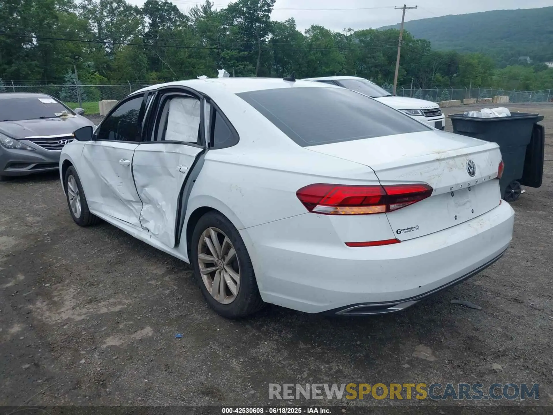 3 Фотография поврежденного автомобиля 1VWAA7A33MC014365 VOLKSWAGEN PASSAT 2021