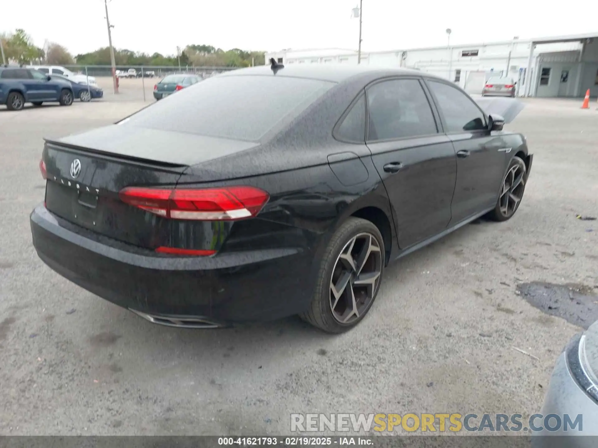 4 Фотография поврежденного автомобиля 1VWMA7A33MC015058 VOLKSWAGEN PASSAT 2021