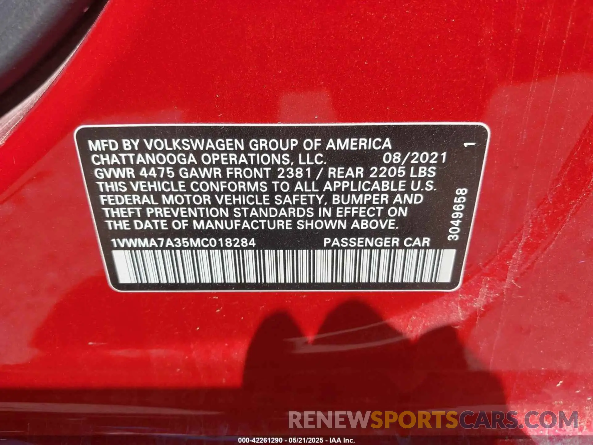 9 Photograph of a damaged car 1VWMA7A35MC018284 VOLKSWAGEN PASSAT 2021