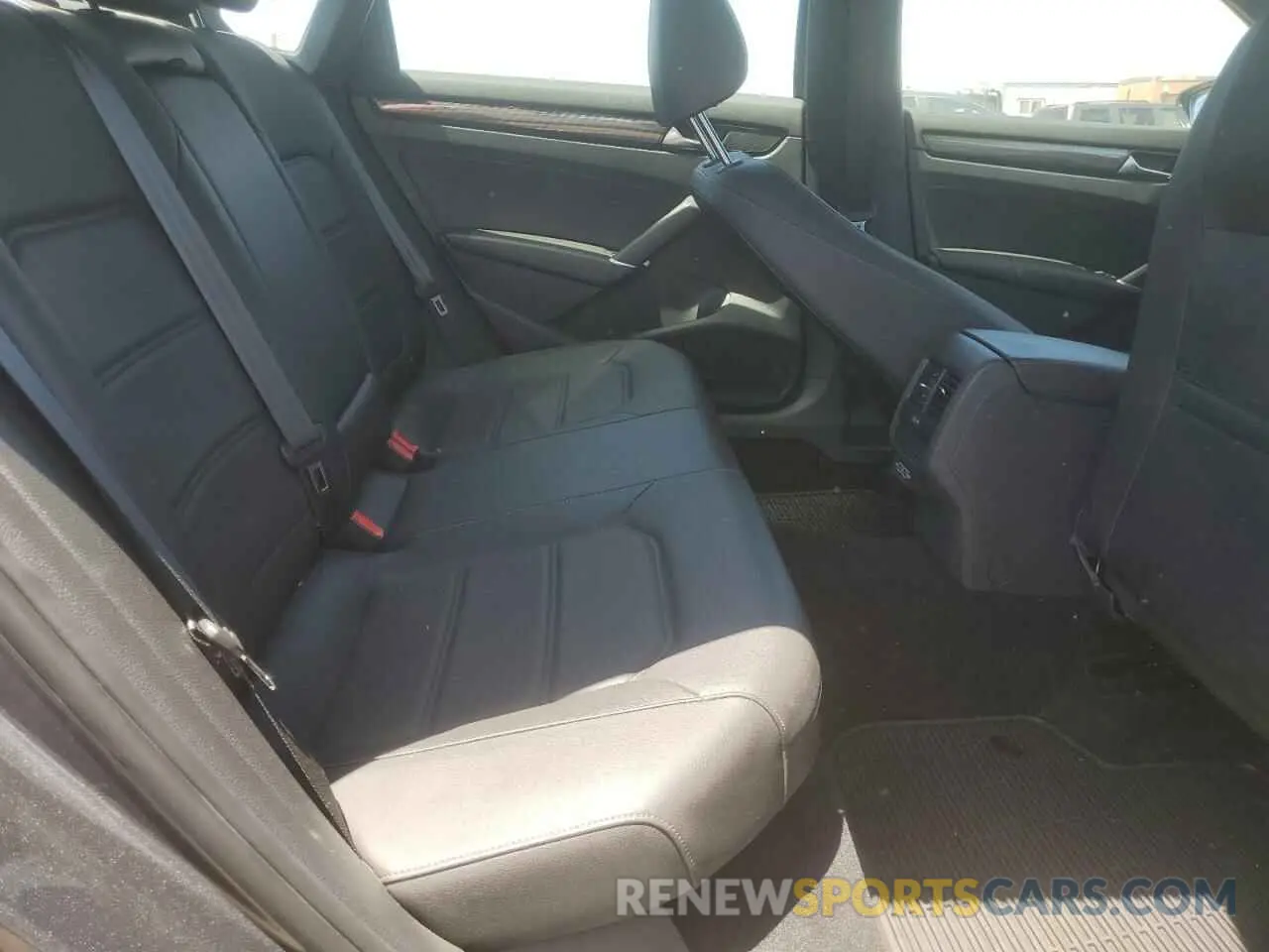 10 Фотография поврежденного автомобиля 1VWMA7A39MC015355 VOLKSWAGEN PASSAT 2021