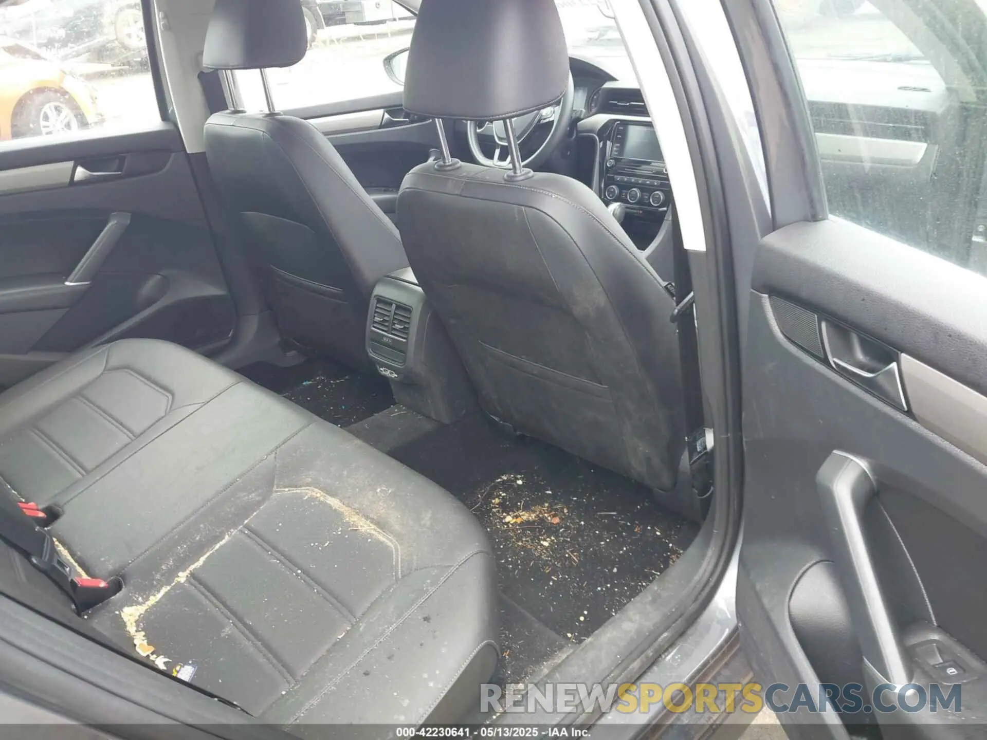 8 Photograph of a damaged car 1VWSA7A31MC014191 VOLKSWAGEN PASSAT 2021
