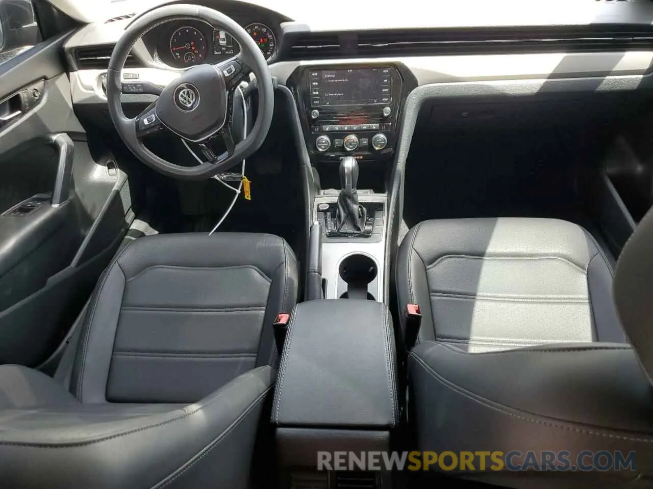 8 Фотография поврежденного автомобиля 1VWSA7A32MC004771 VOLKSWAGEN PASSAT 2021
