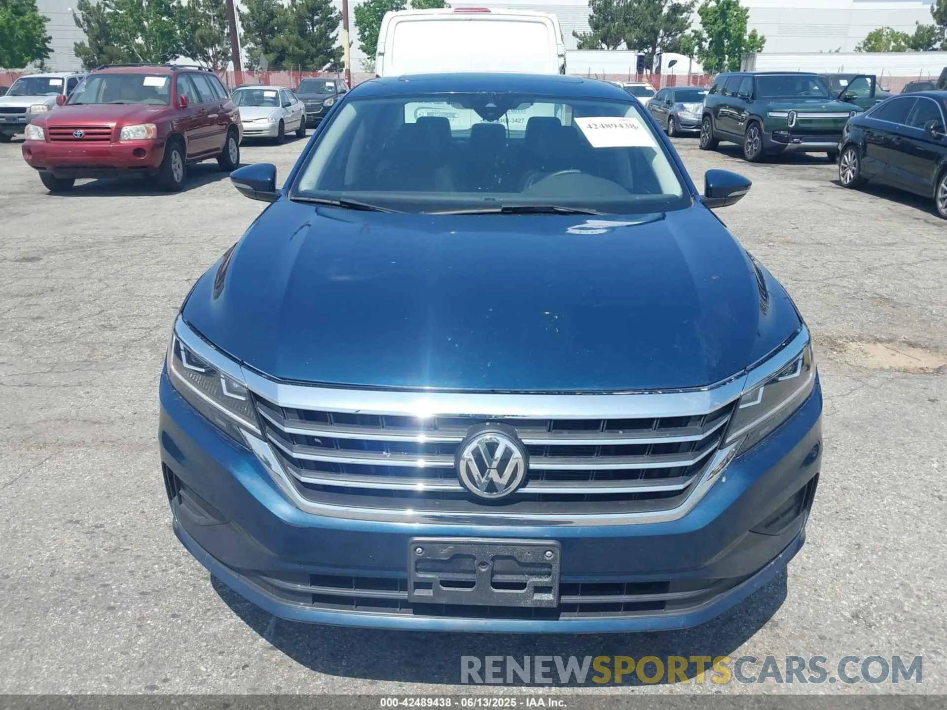 12 Фотография поврежденного автомобиля 1VWSA7A33MC007887 VOLKSWAGEN PASSAT 2021
