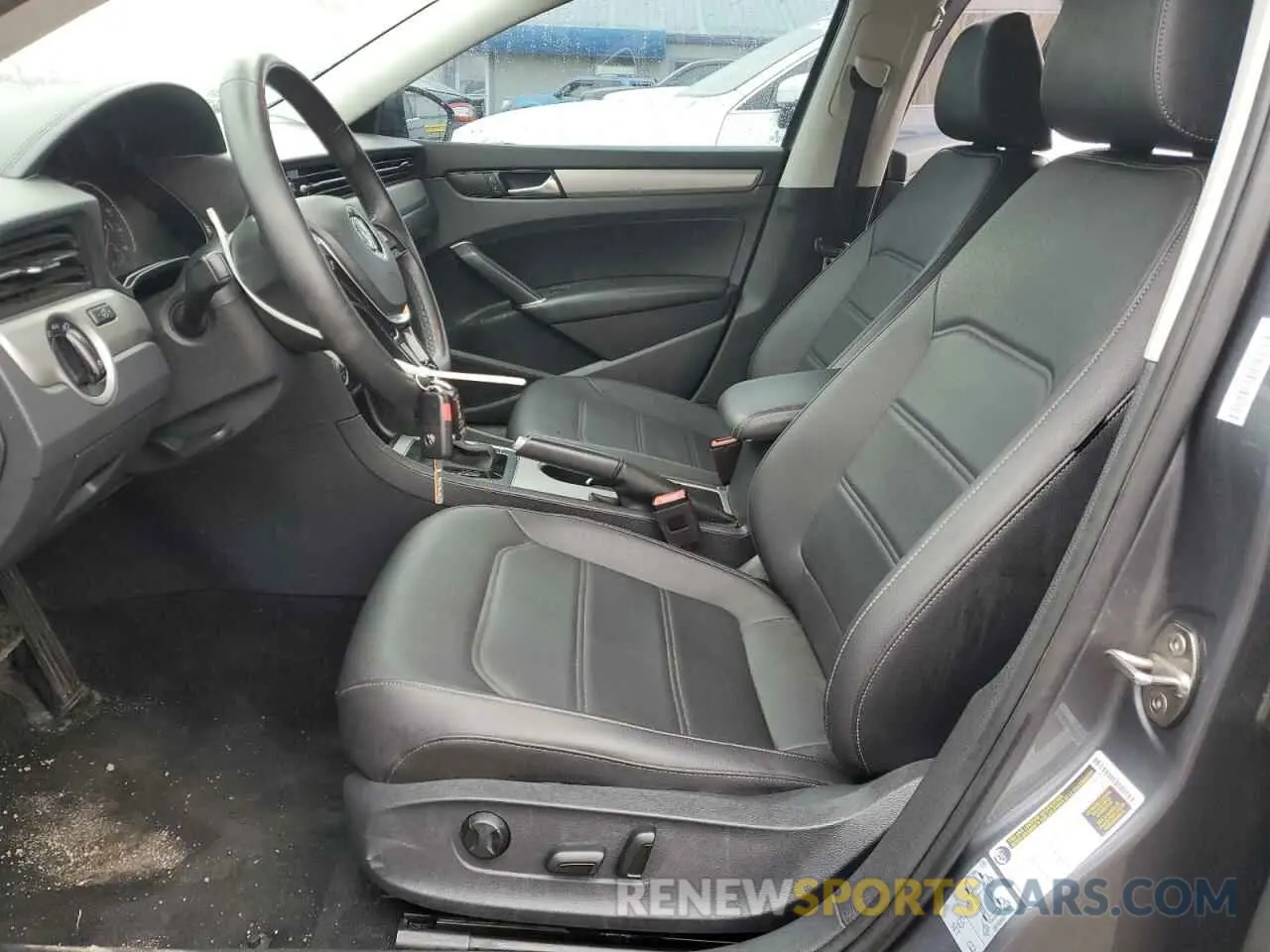7 Photograph of a damaged car 1VWSA7A33MC012734 VOLKSWAGEN PASSAT 2021