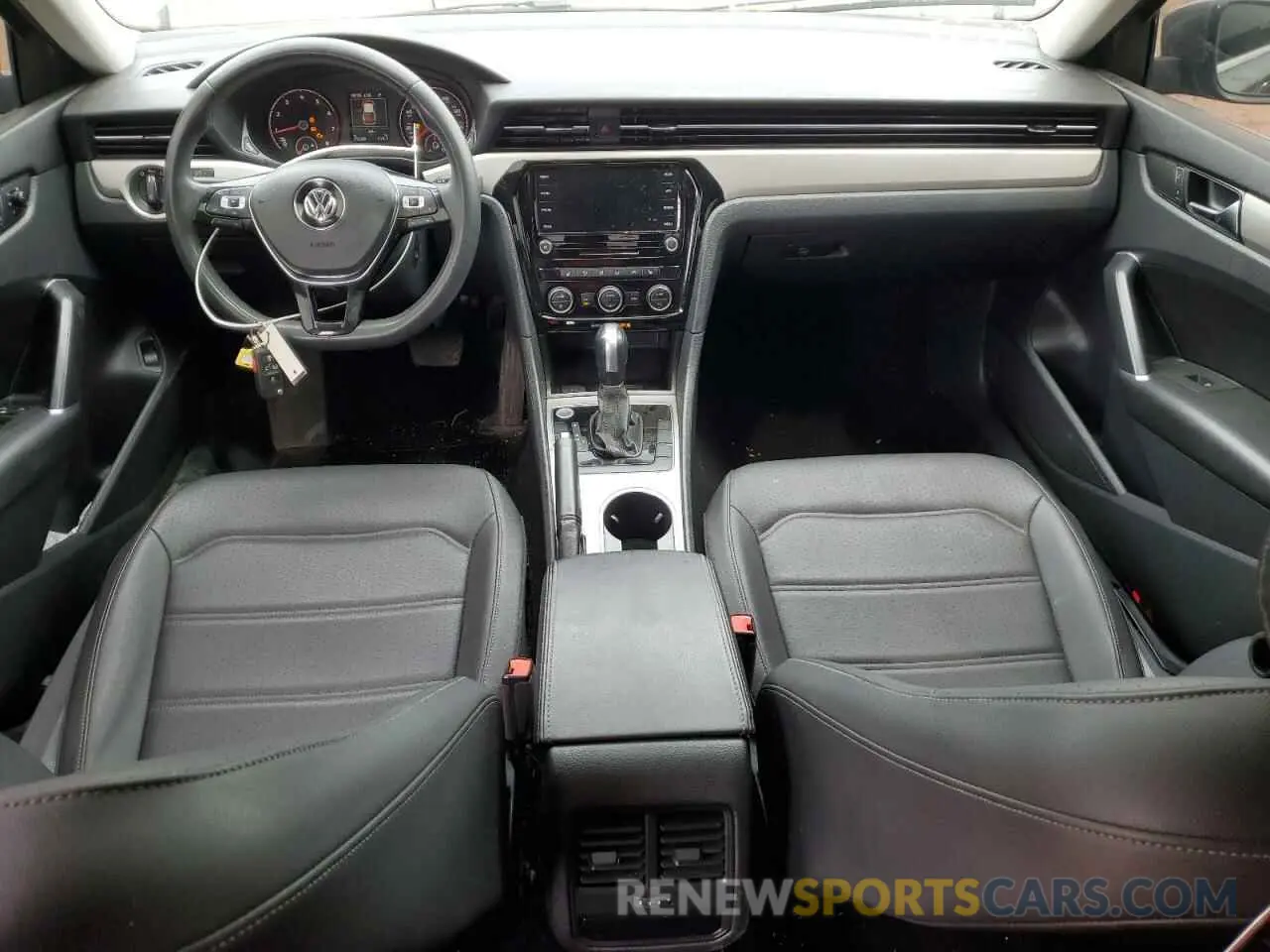8 Фотография поврежденного автомобиля 1VWSA7A33MC015066 VOLKSWAGEN PASSAT 2021