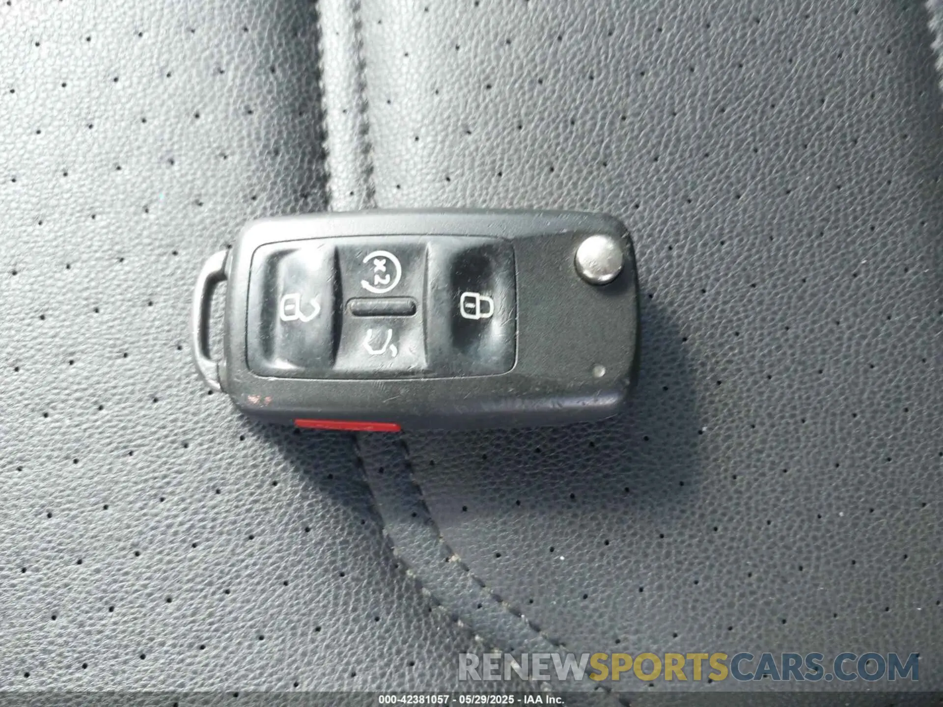 11 Photograph of a damaged car 1VWSA7A35MC002982 VOLKSWAGEN PASSAT 2021