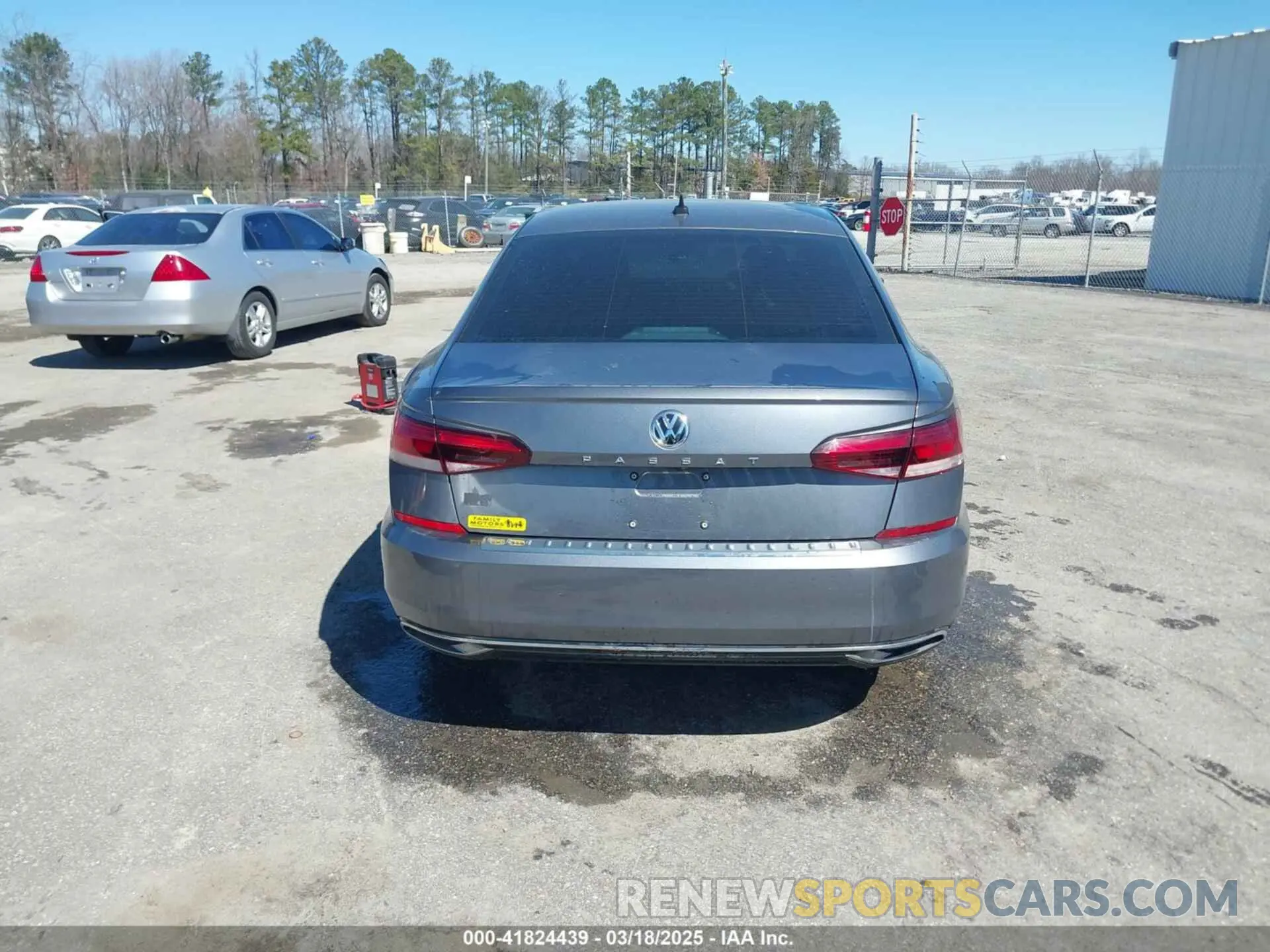 16 Photograph of a damaged car 1VWSA7A36MC000433 VOLKSWAGEN PASSAT 2021