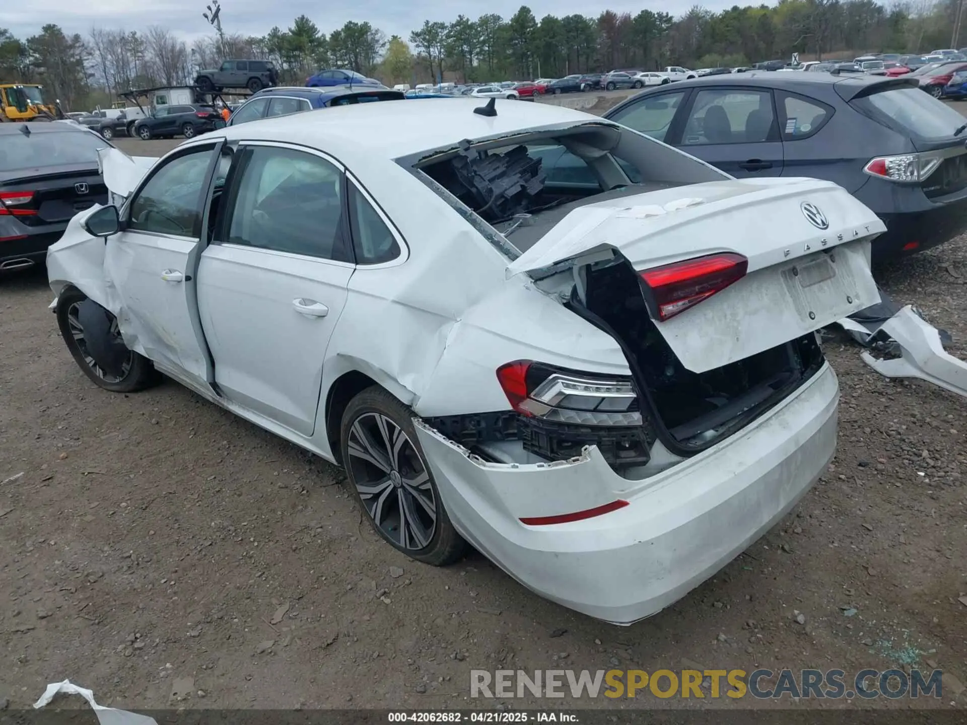 3 Photograph of a damaged car 1VWSA7A38MC002586 VOLKSWAGEN PASSAT 2021