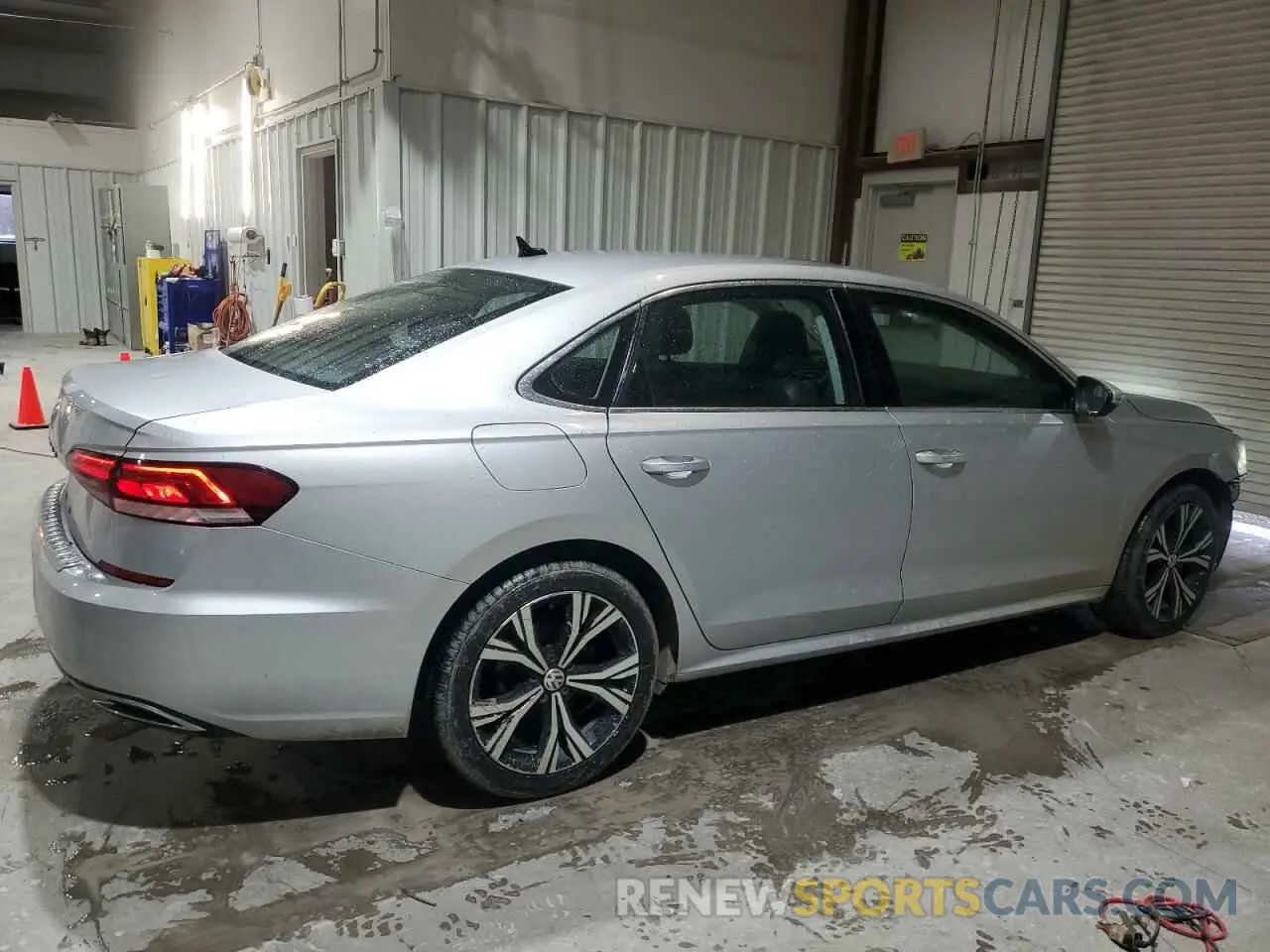 3 Фотография поврежденного автомобиля 1VWSA7A3XMC000273 VOLKSWAGEN PASSAT 2021