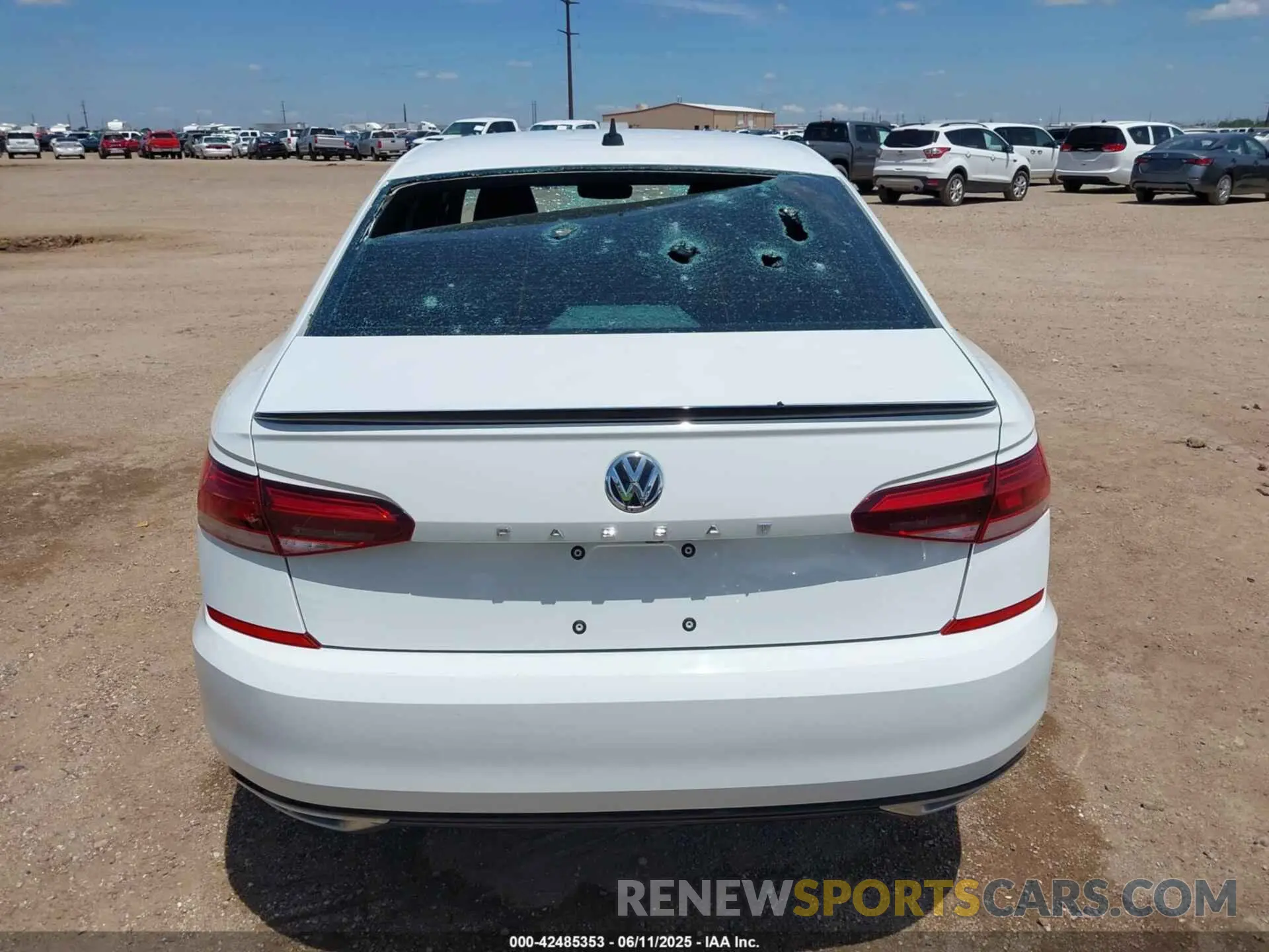 16 Photograph of a damaged car 1VWMA7A36NC007893 VOLKSWAGEN PASSAT 2022