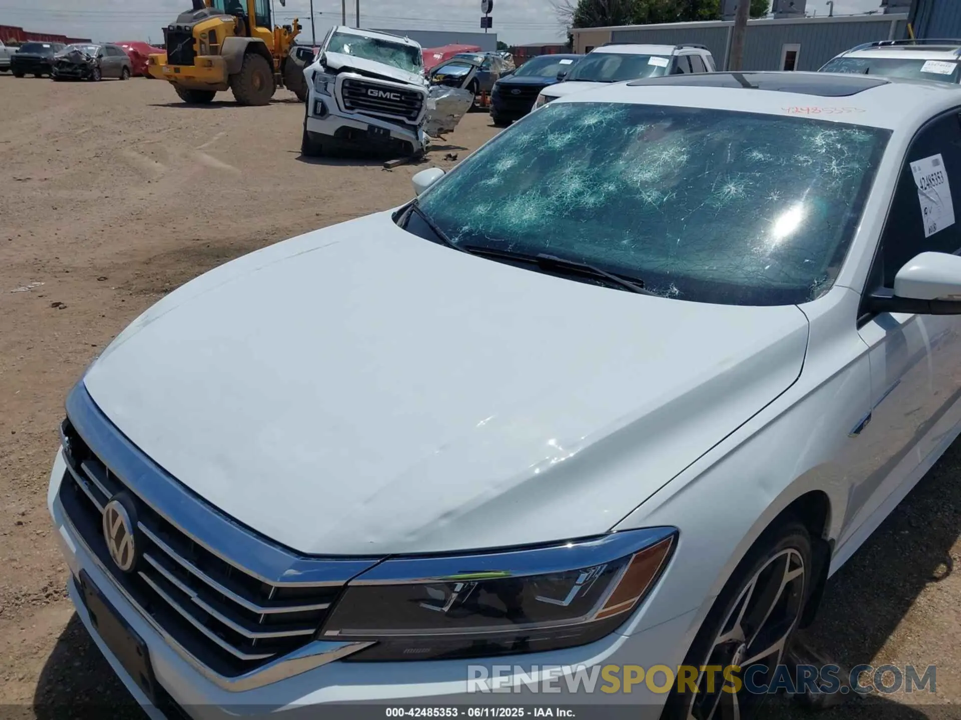 6 Photograph of a damaged car 1VWMA7A36NC007893 VOLKSWAGEN PASSAT 2022
