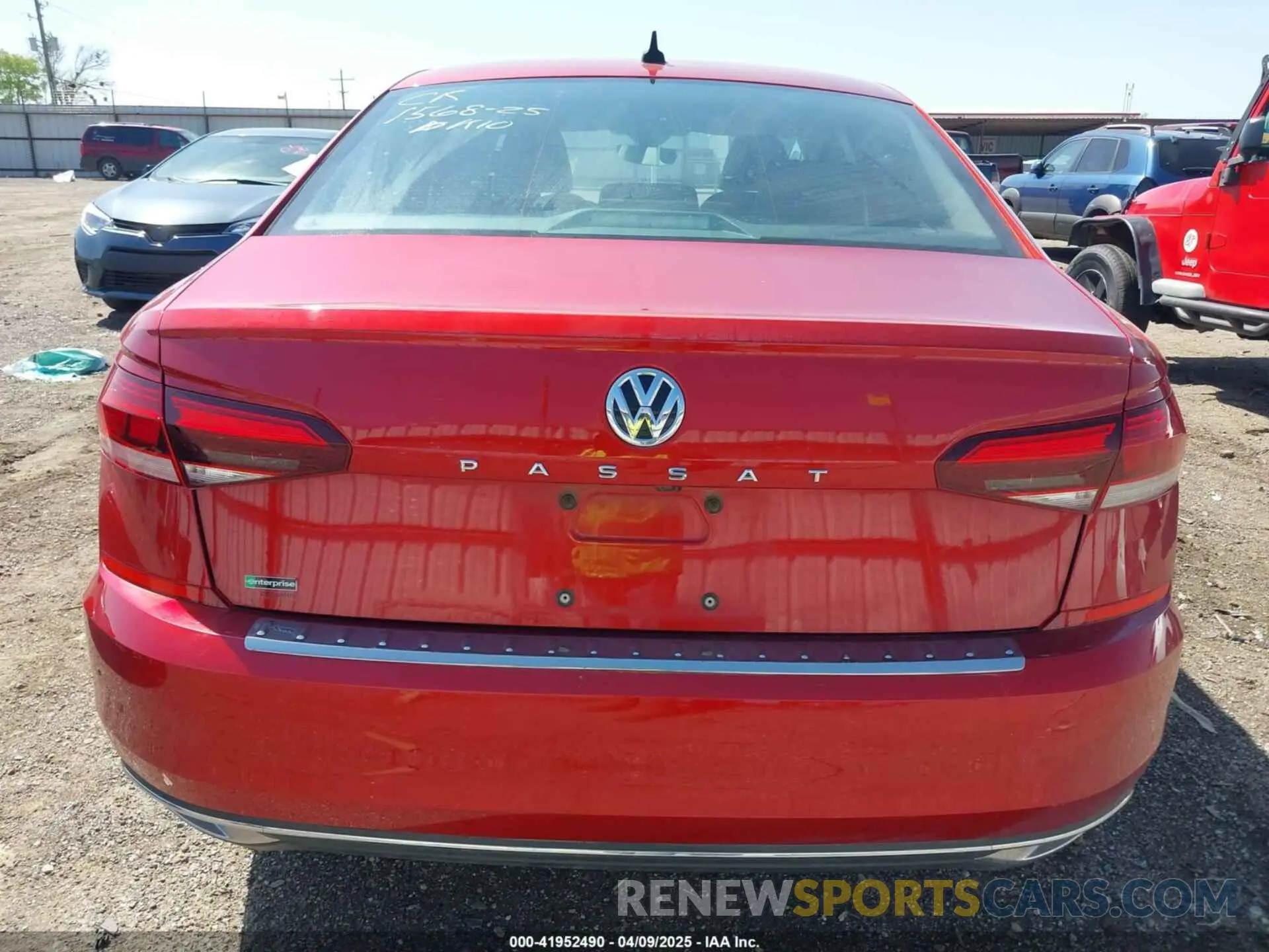 17 Photograph of a damaged car 1VWSA7A30NC002308 VOLKSWAGEN PASSAT 2022