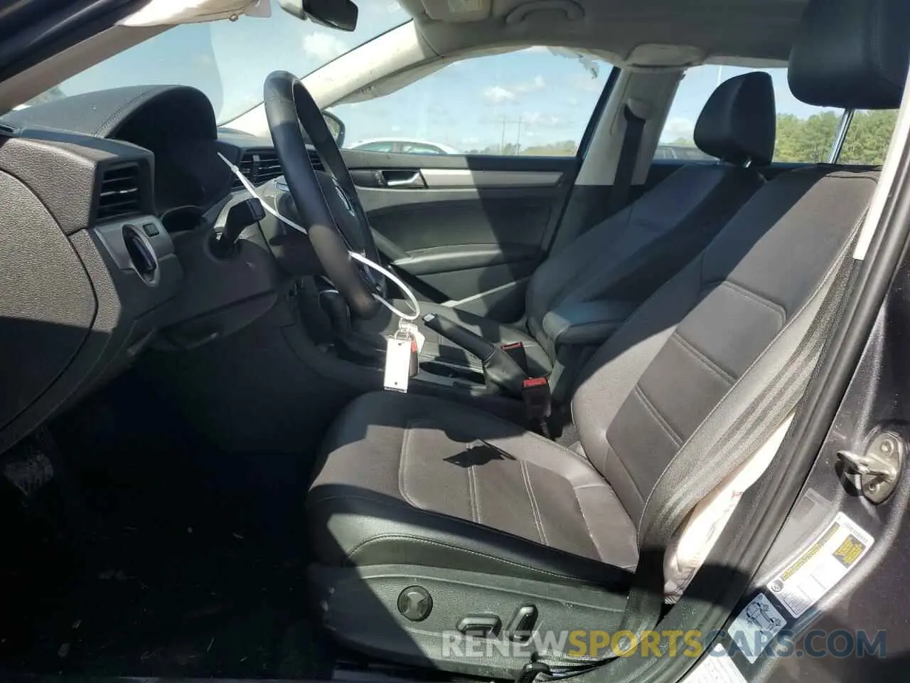 7 Photograph of a damaged car 1VWSA7A30NC008898 VOLKSWAGEN PASSAT 2022