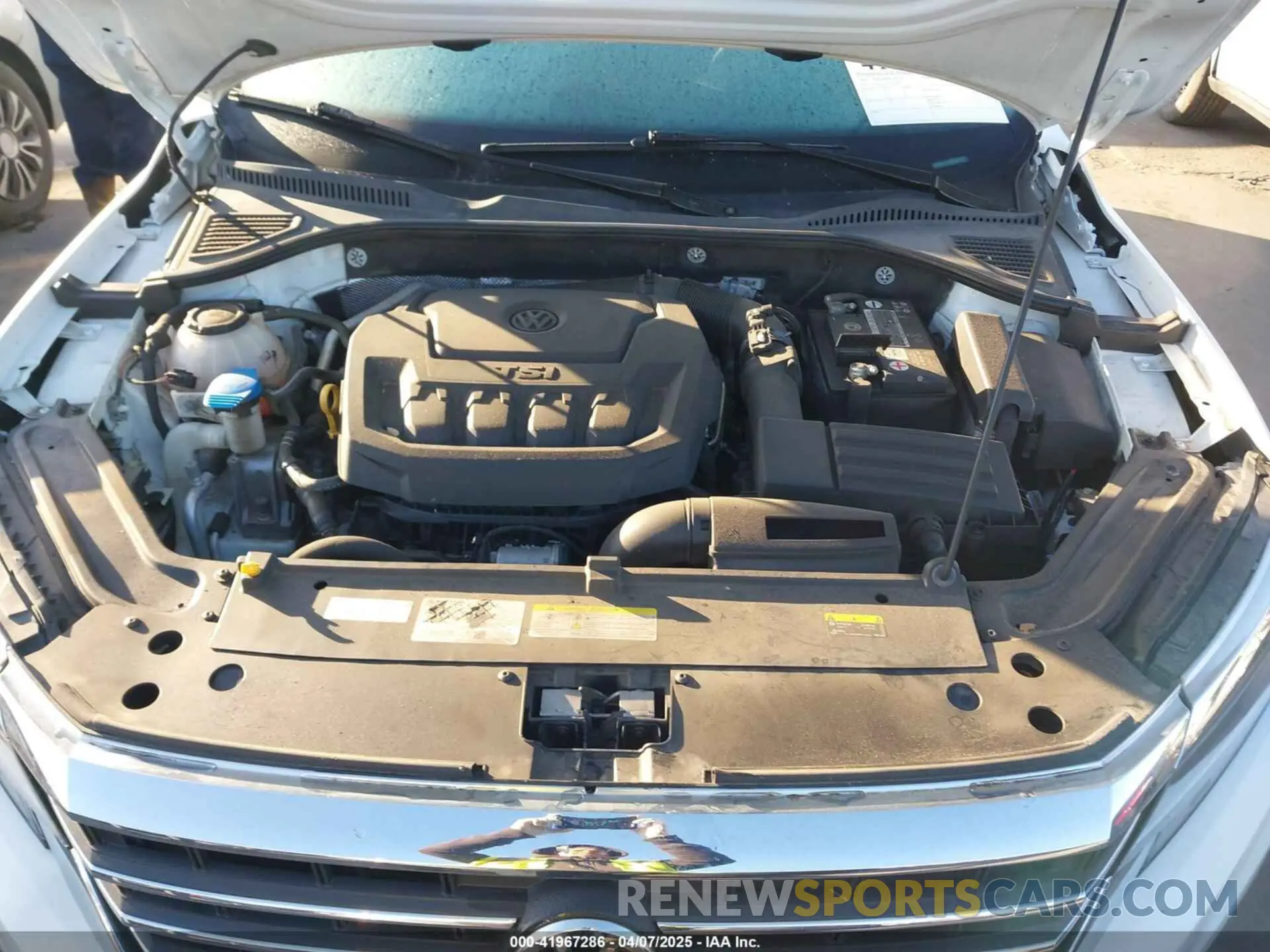 10 Photograph of a damaged car 1VWSA7A32NC005789 VOLKSWAGEN PASSAT 2022