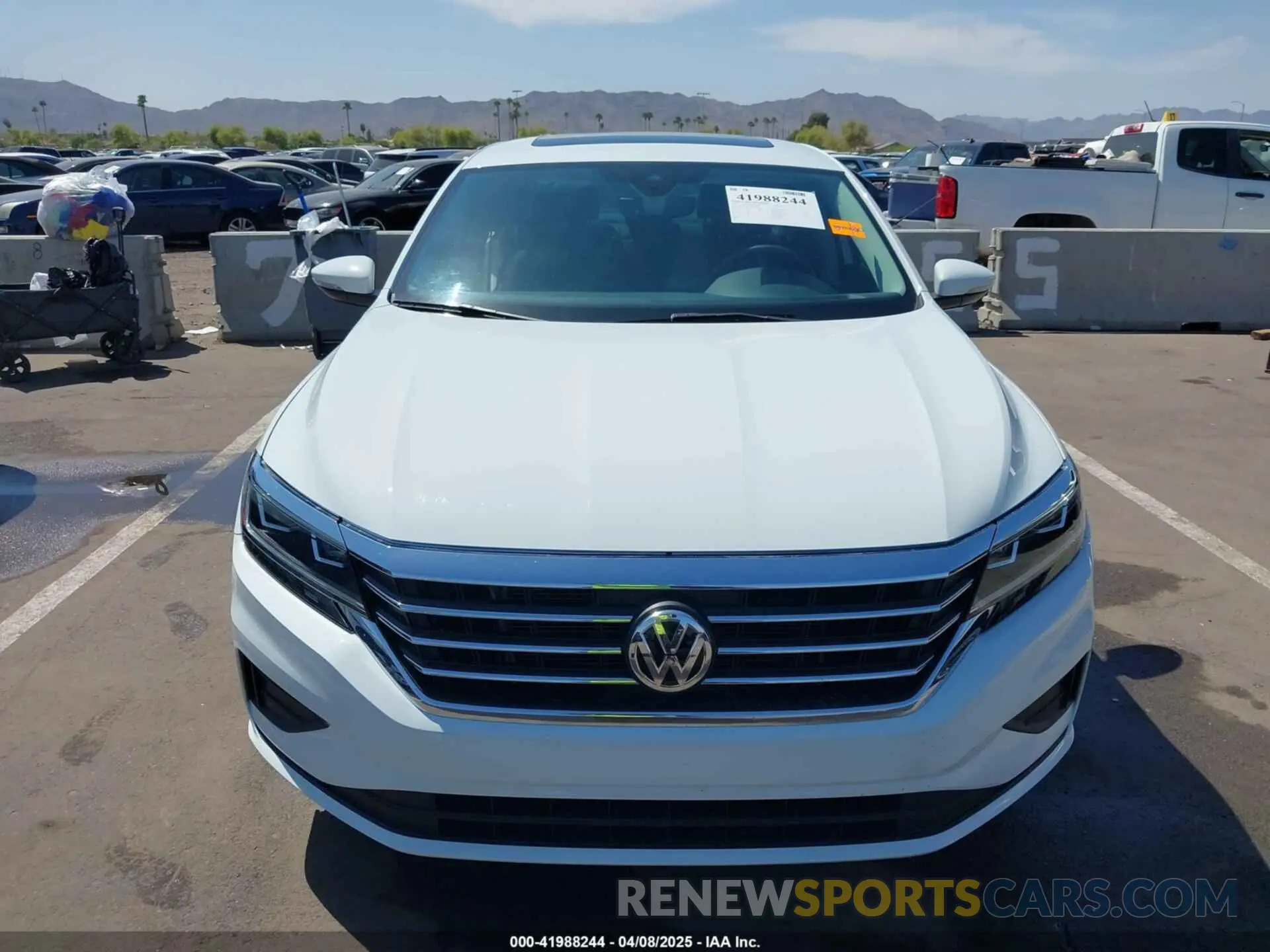 12 Photograph of a damaged car 1VWSA7A33NC004182 VOLKSWAGEN PASSAT 2022