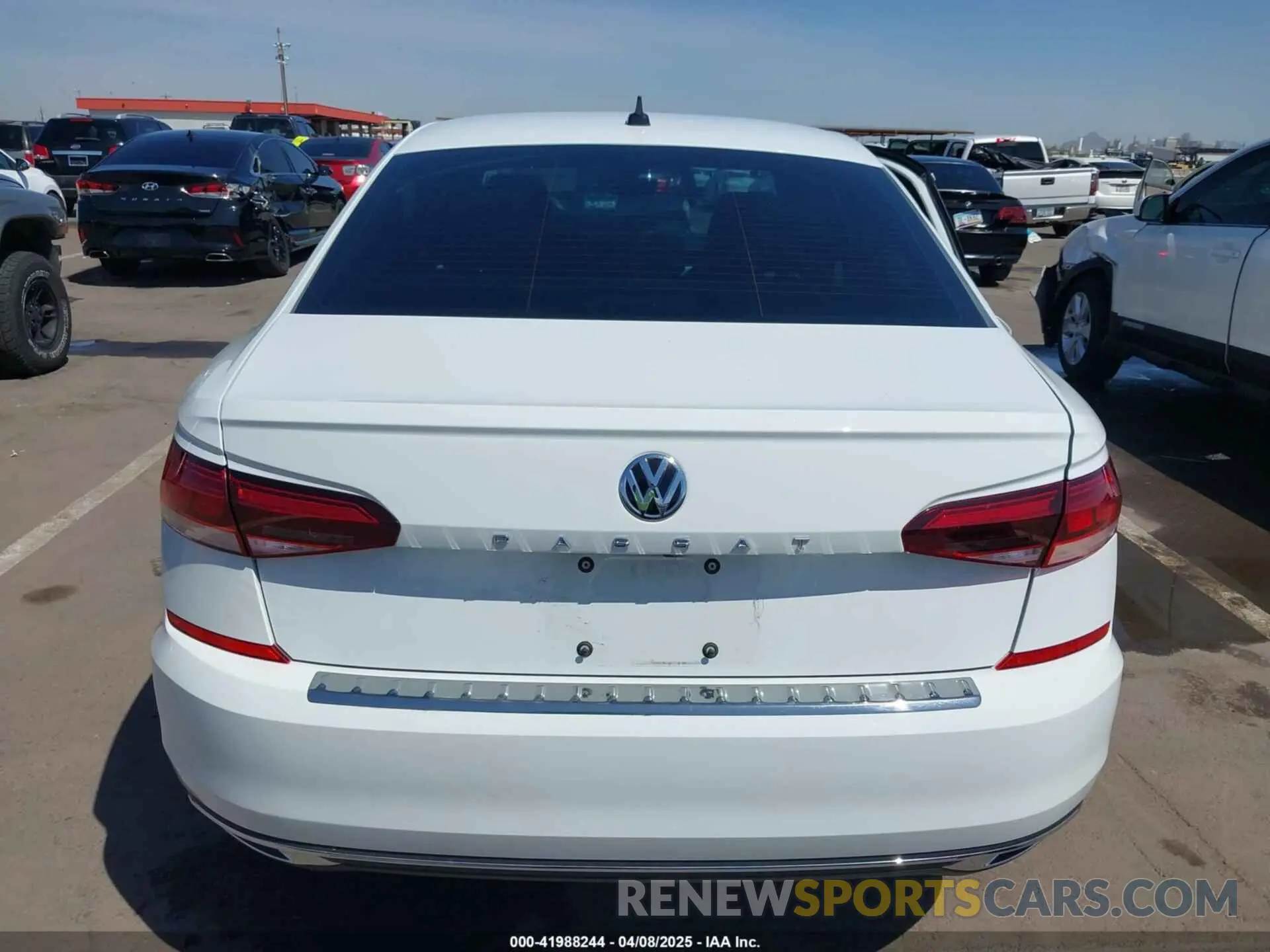 16 Photograph of a damaged car 1VWSA7A33NC004182 VOLKSWAGEN PASSAT 2022