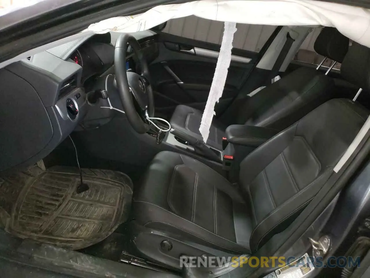 7 Photograph of a damaged car 1VWSA7A35NC000604 VOLKSWAGEN PASSAT 2022