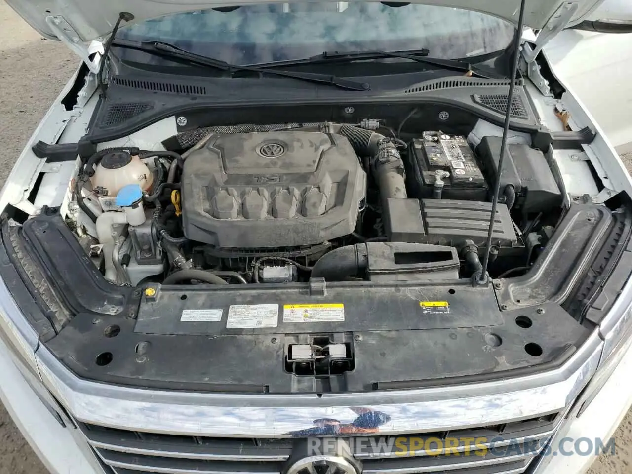 12 Photograph of a damaged car 1VWSA7A35NC000666 VOLKSWAGEN PASSAT 2022