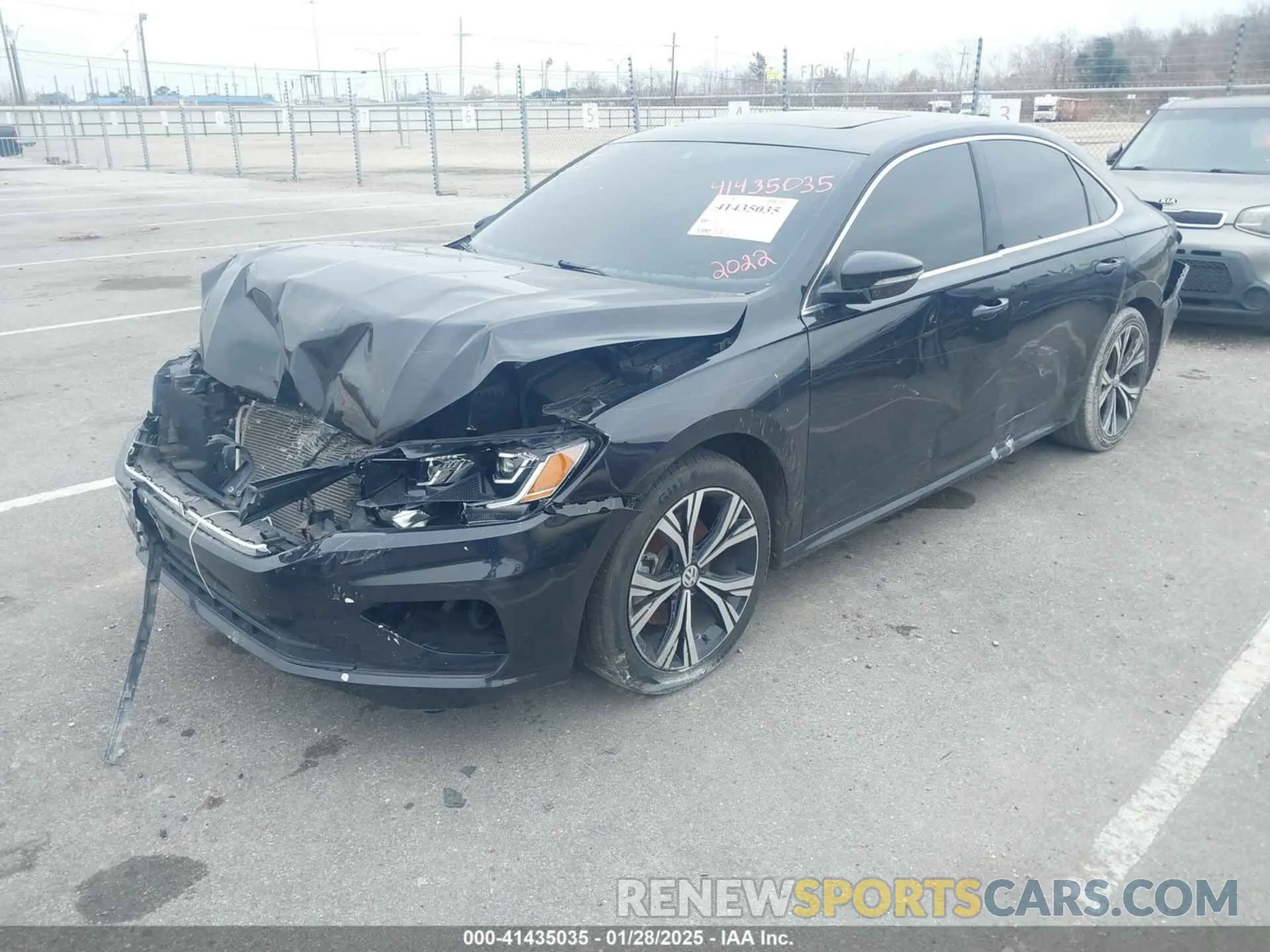 2 Photograph of a damaged car 1VWSA7A36NC009134 VOLKSWAGEN PASSAT 2022