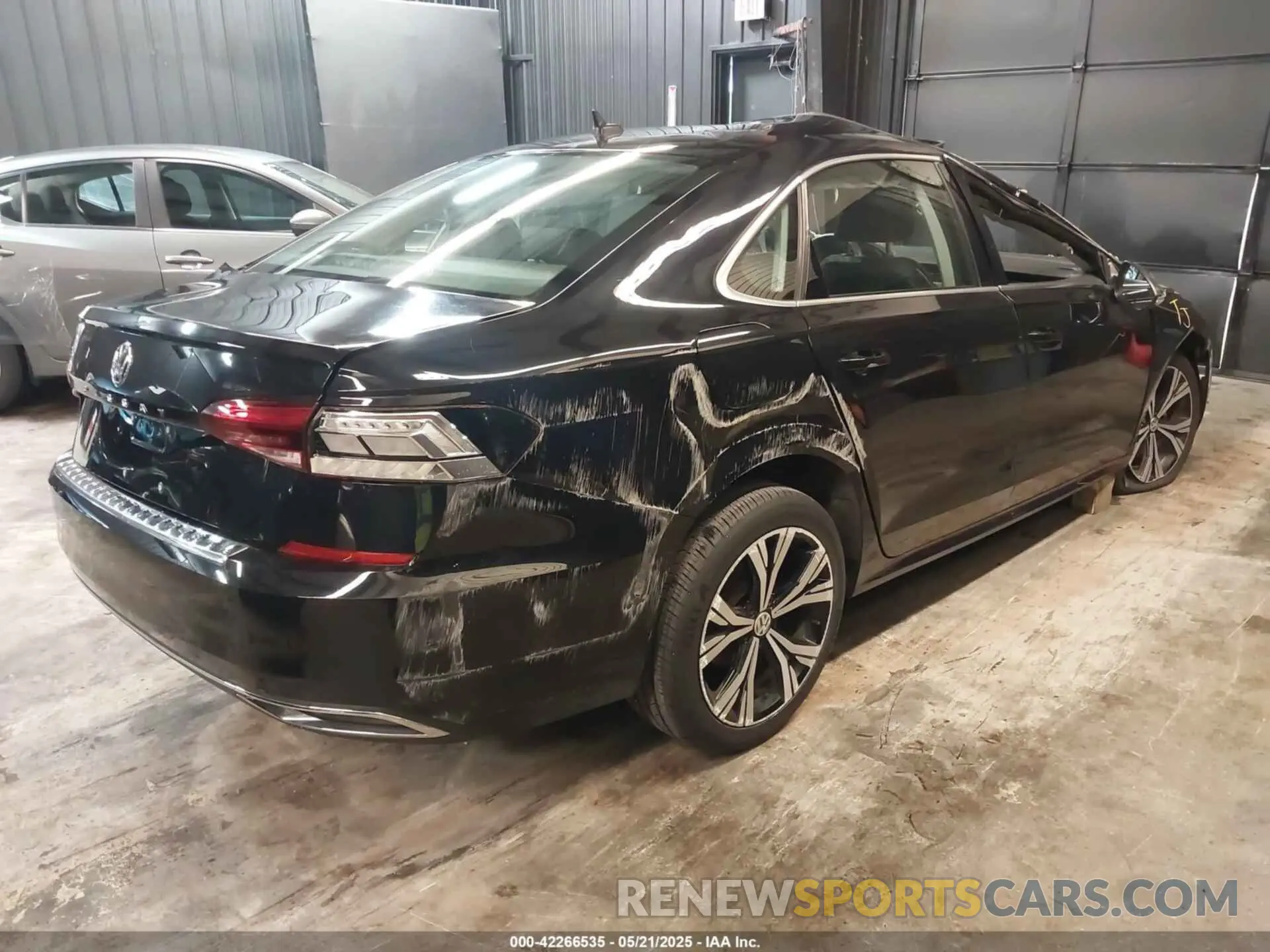 4 Фотография поврежденного автомобиля 1VWSA7A37NC006100 VOLKSWAGEN PASSAT 2022