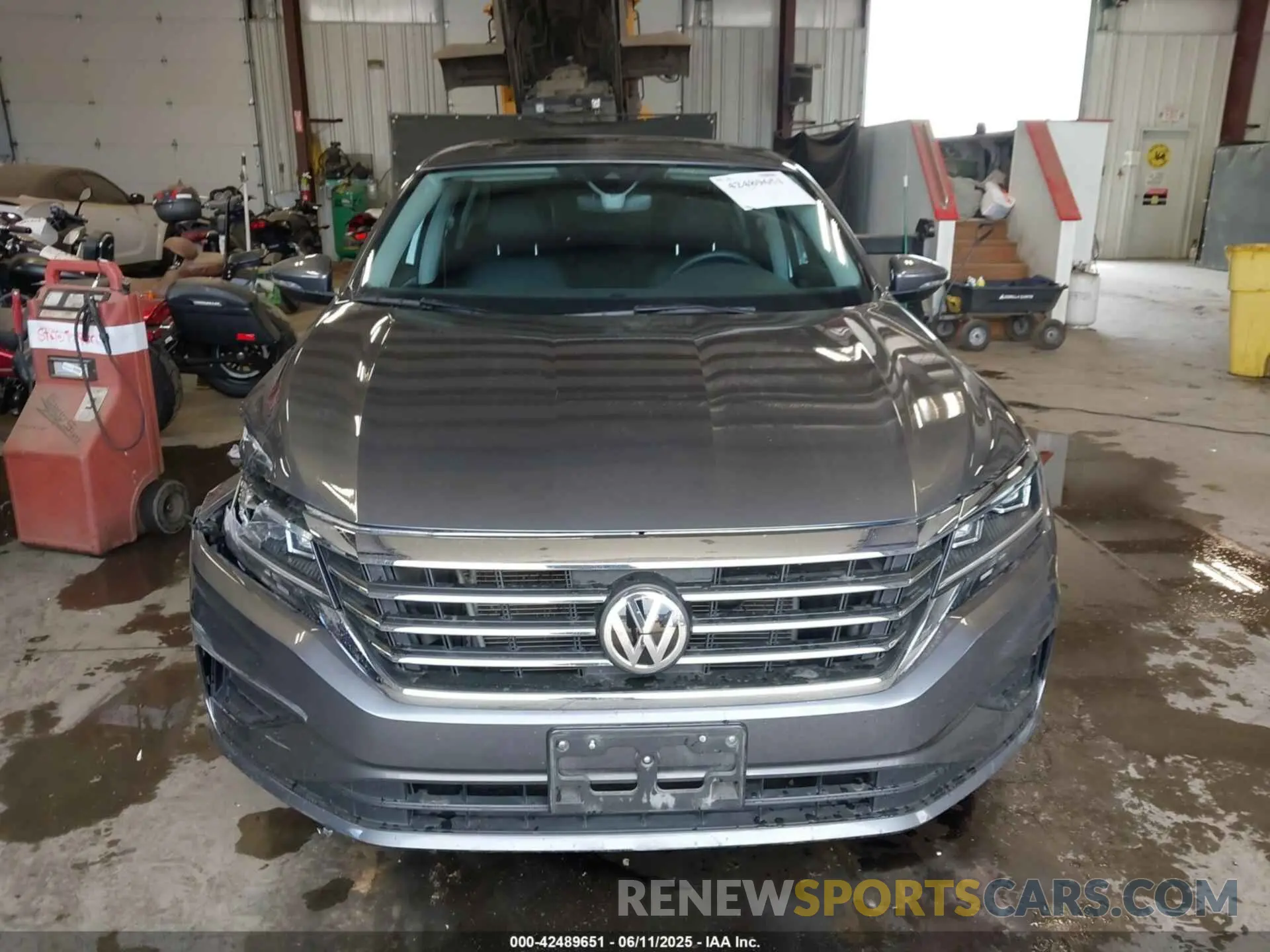 12 Фотография поврежденного автомобиля 1VWSA7A3XNC003854 VOLKSWAGEN PASSAT 2022