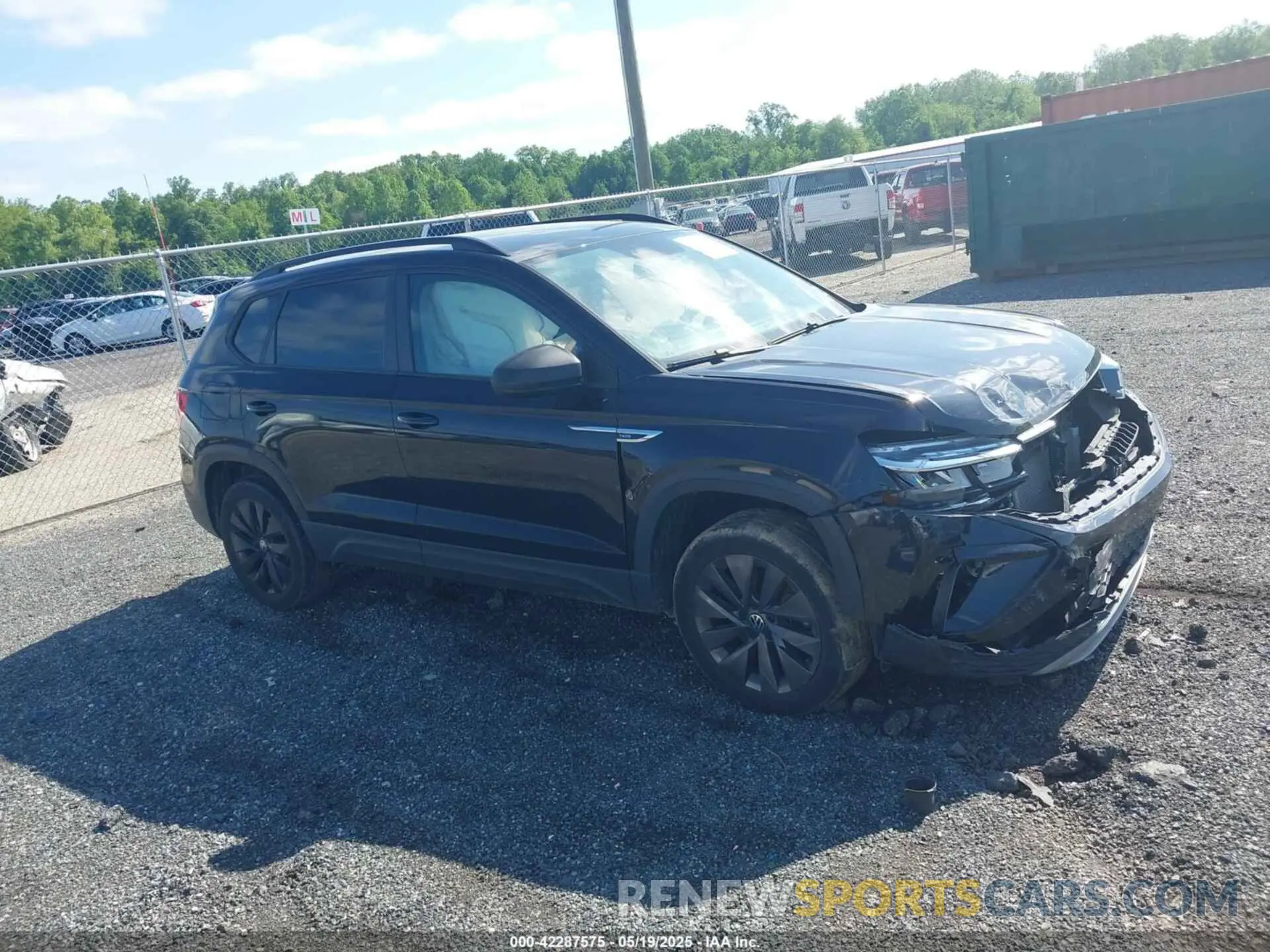 13 Photograph of a damaged car 3VVCX7B22NM066376 VOLKSWAGEN TAOS 2022