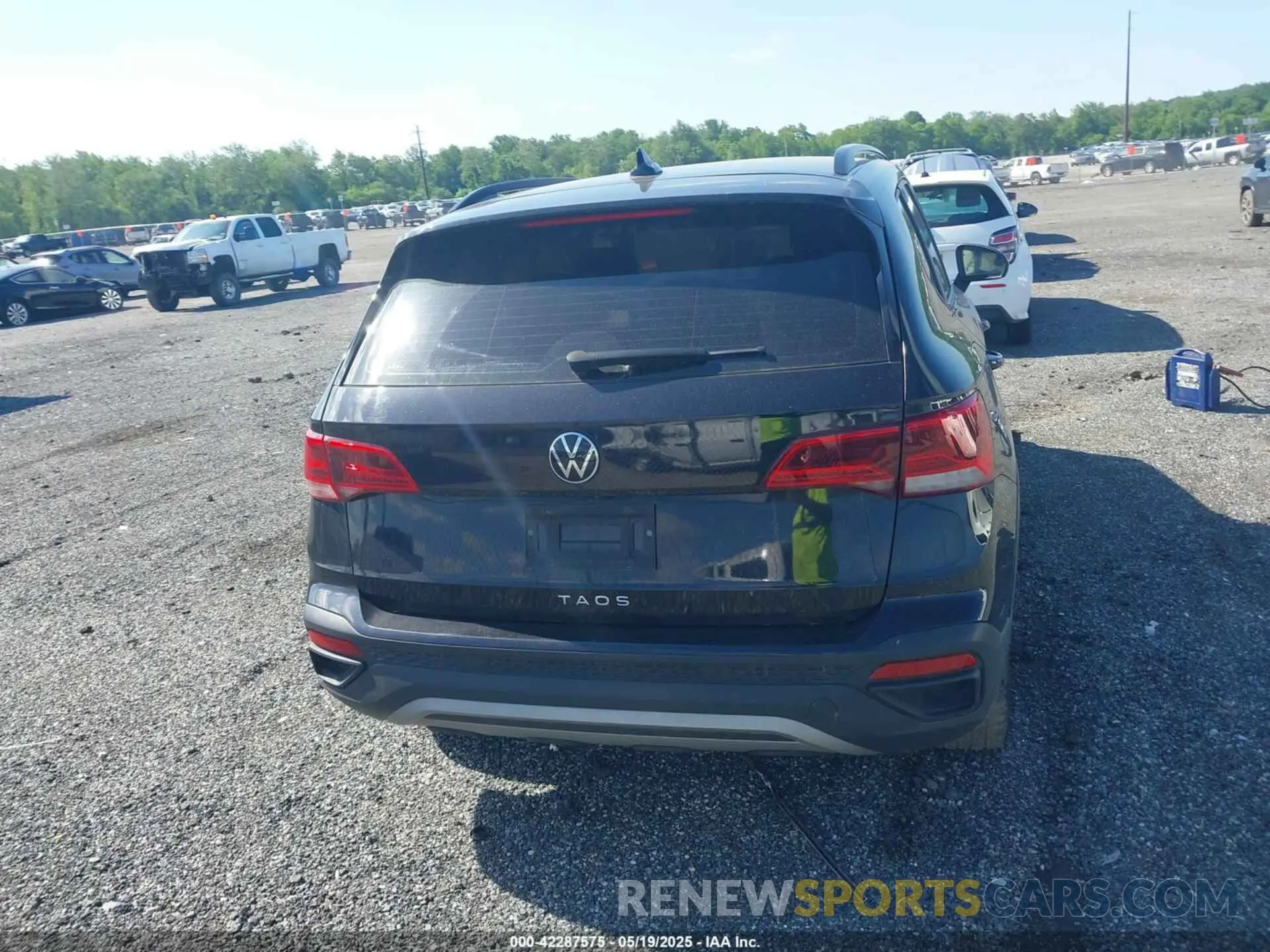 16 Photograph of a damaged car 3VVCX7B22NM066376 VOLKSWAGEN TAOS 2022