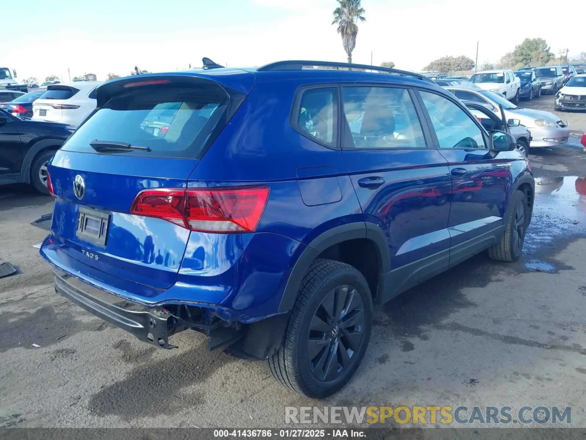 4 Photograph of a damaged car 3VVCX7B24NM026302 VOLKSWAGEN TAOS 2022