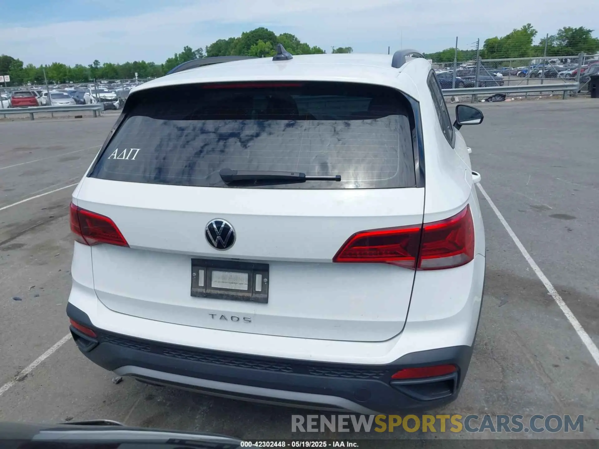 16 Photograph of a damaged car 3VVCX7B2XNM018415 VOLKSWAGEN TAOS 2022
