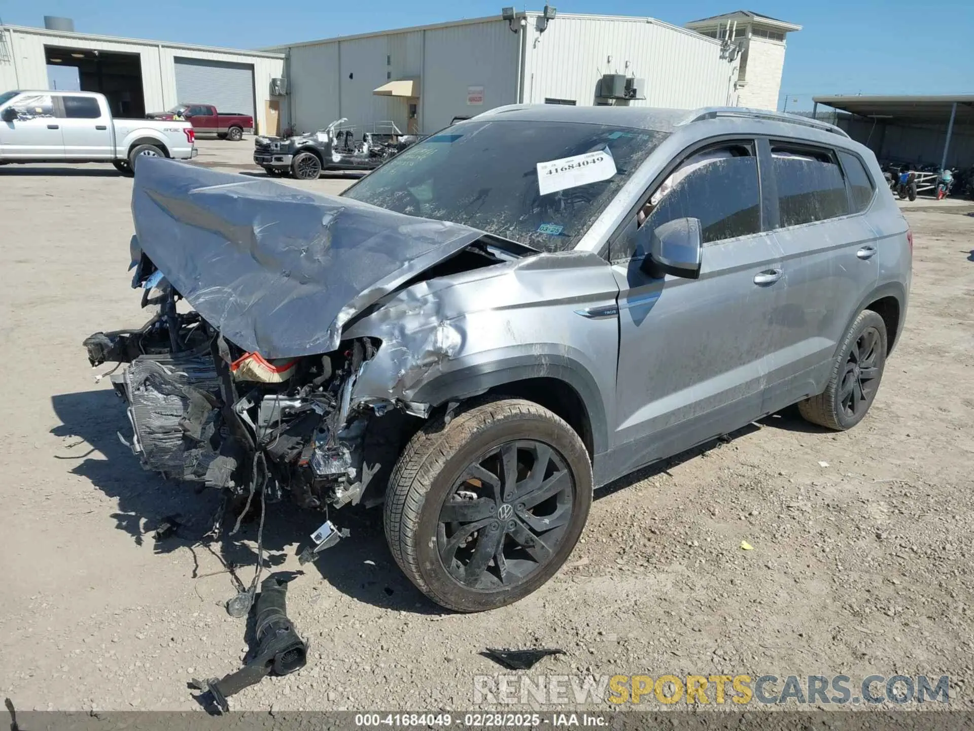 2 Photograph of a damaged car 3VVGX7B29NM001350 VOLKSWAGEN TAOS 2022
