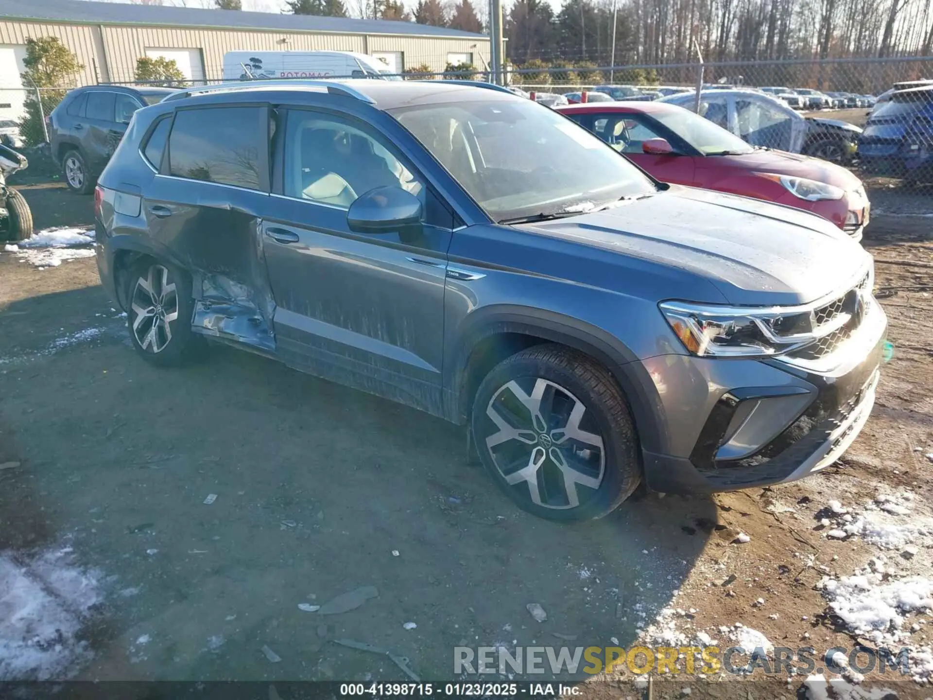 1 Photograph of a damaged car 3VVJX7B2XNM023119 VOLKSWAGEN TAOS 2022