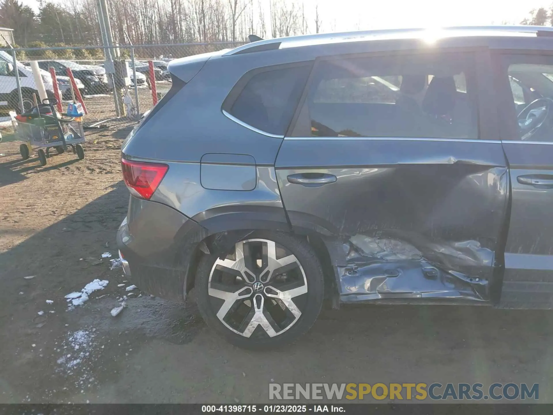 6 Photograph of a damaged car 3VVJX7B2XNM023119 VOLKSWAGEN TAOS 2022
