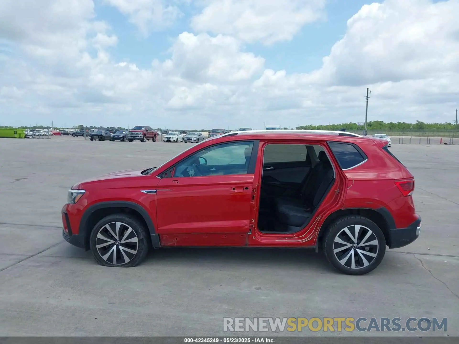 14 Фотография поврежденного автомобиля 3VVLX7B29NM038915 VOLKSWAGEN TAOS 2022