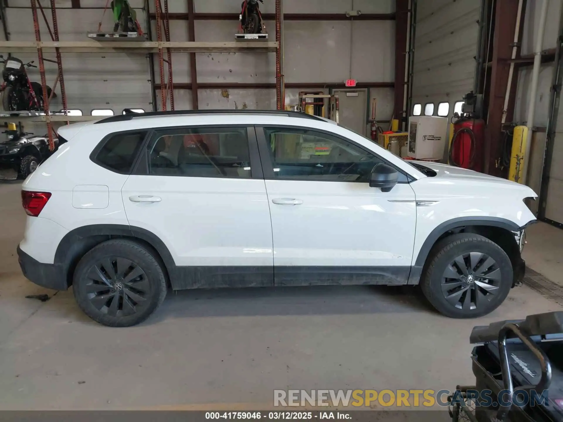 13 Фотография поврежденного автомобиля 3VVMX7B24NM036848 VOLKSWAGEN TAOS 2022