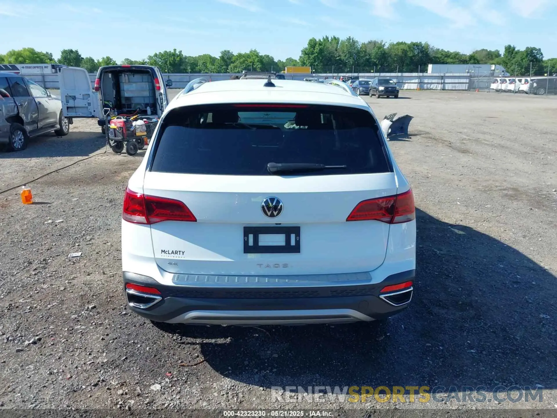 16 Фотография поврежденного автомобиля 3VVRX7B2XNM076678 VOLKSWAGEN TAOS 2022
