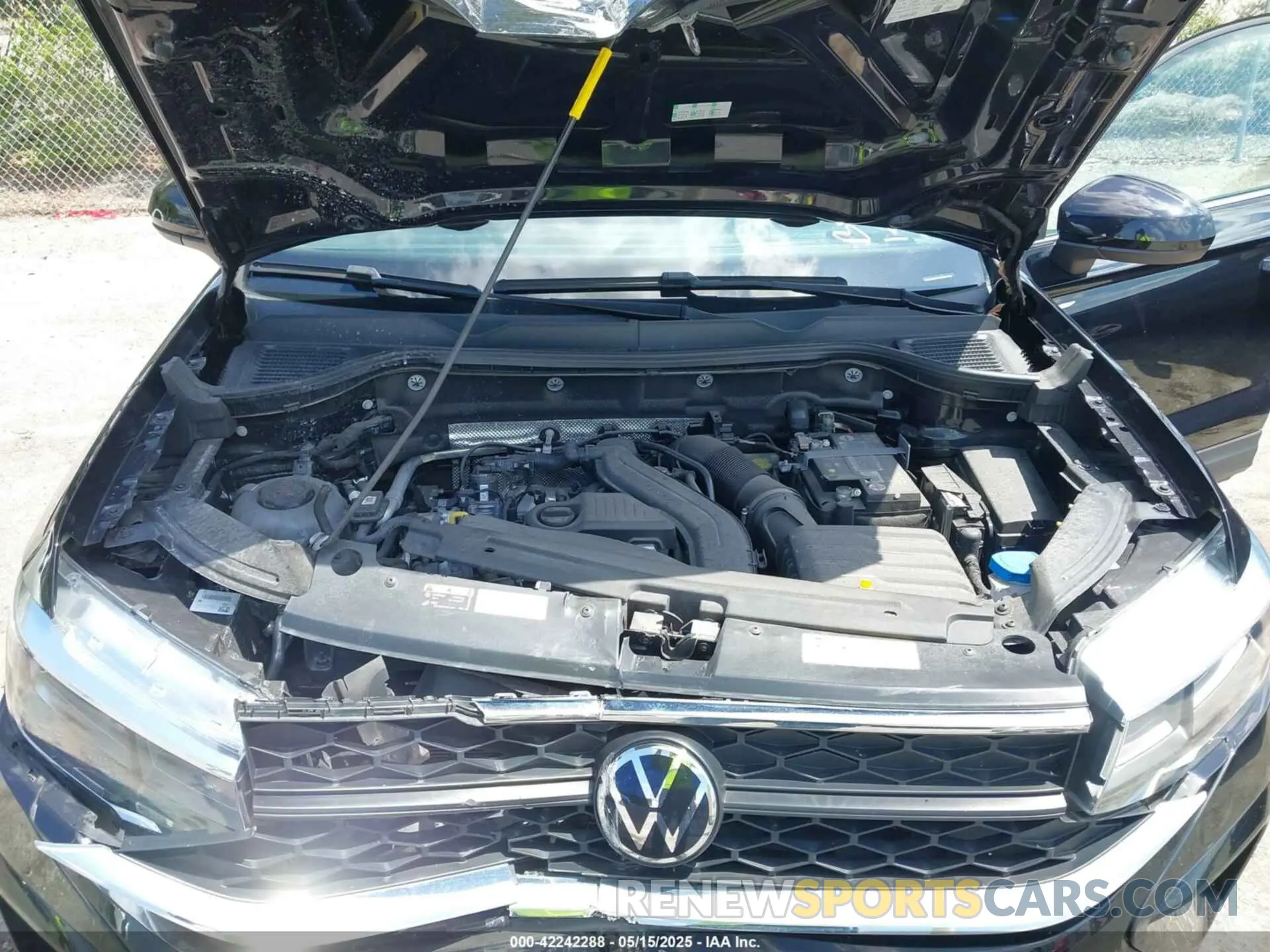 10 Photograph of a damaged car 3VVSX7B24NM091016 VOLKSWAGEN TAOS 2022