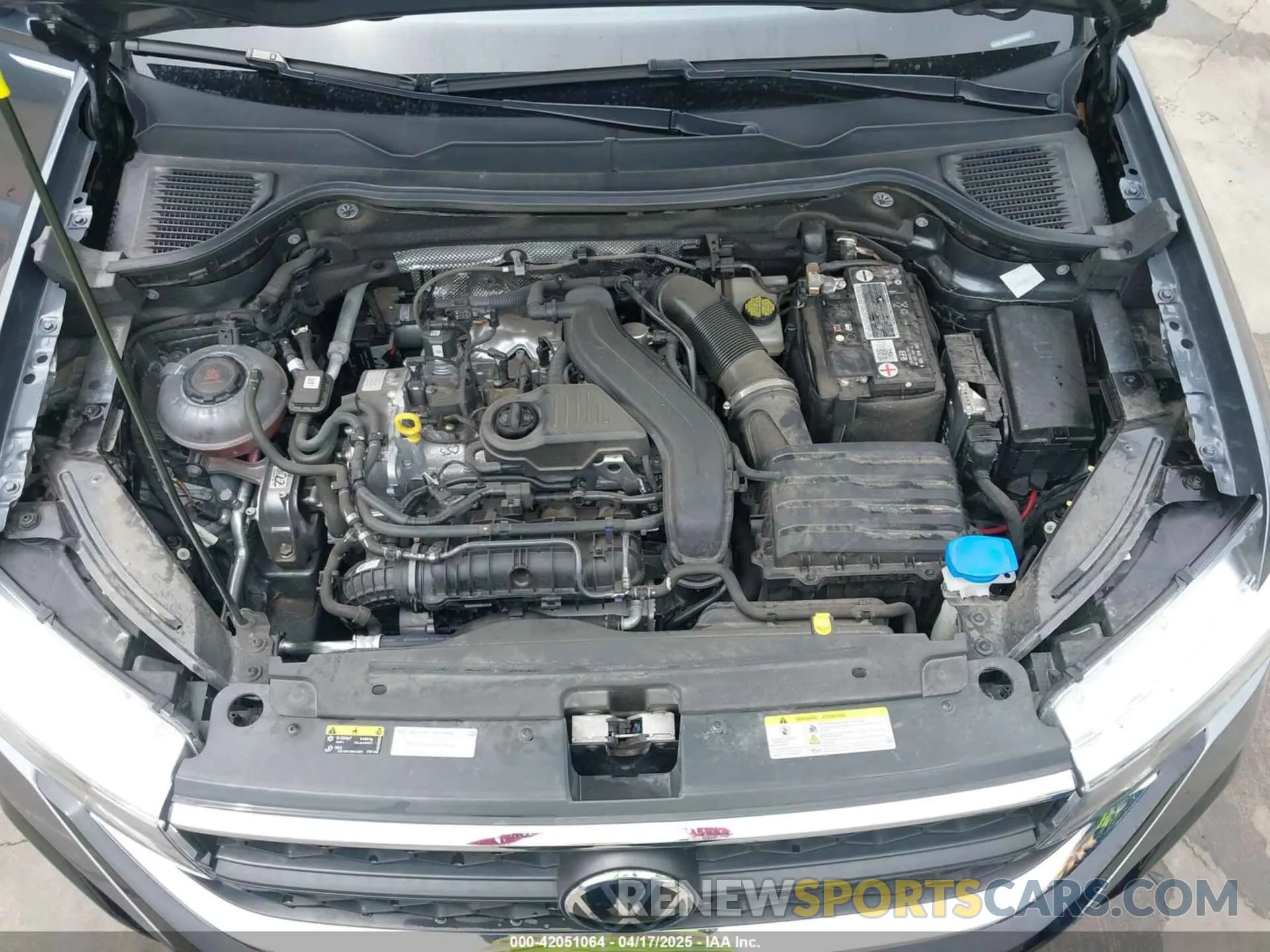 10 Фотография поврежденного автомобиля 3VVSX7B2XNM062037 VOLKSWAGEN TAOS 2022