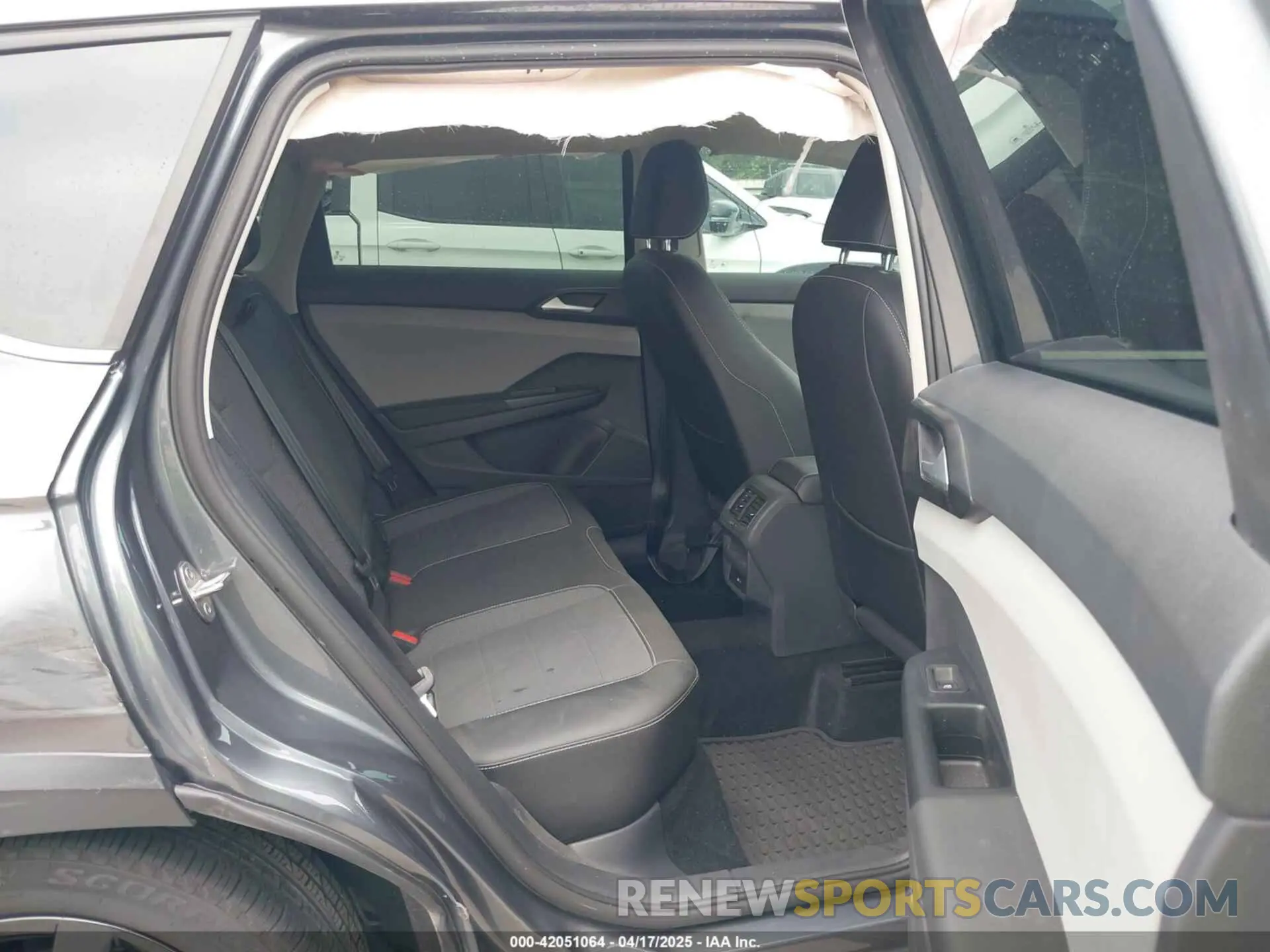 8 Фотография поврежденного автомобиля 3VVSX7B2XNM062037 VOLKSWAGEN TAOS 2022
