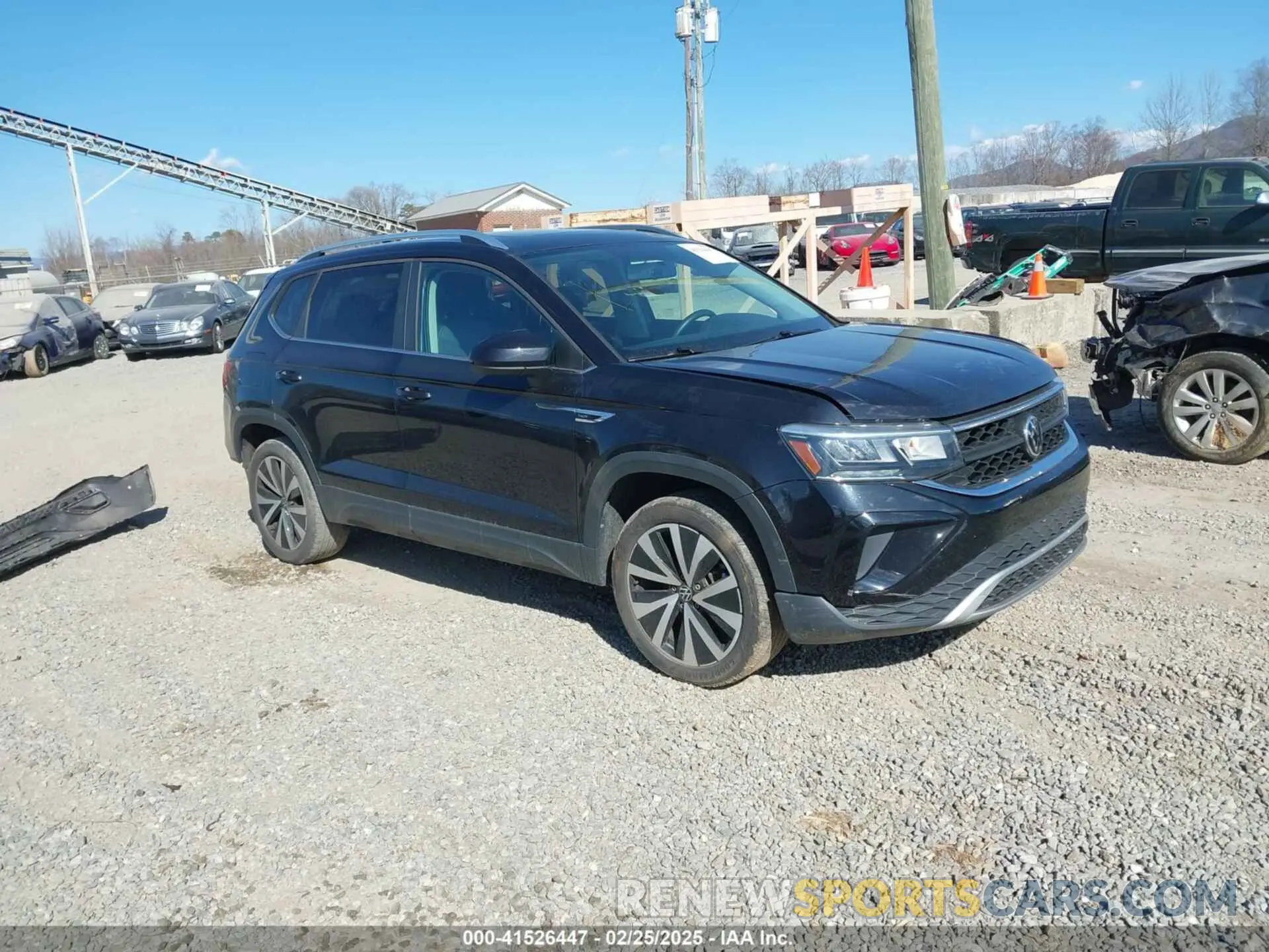1 Фотография поврежденного автомобиля 3VVTX7B21NM012051 VOLKSWAGEN TAOS 2022